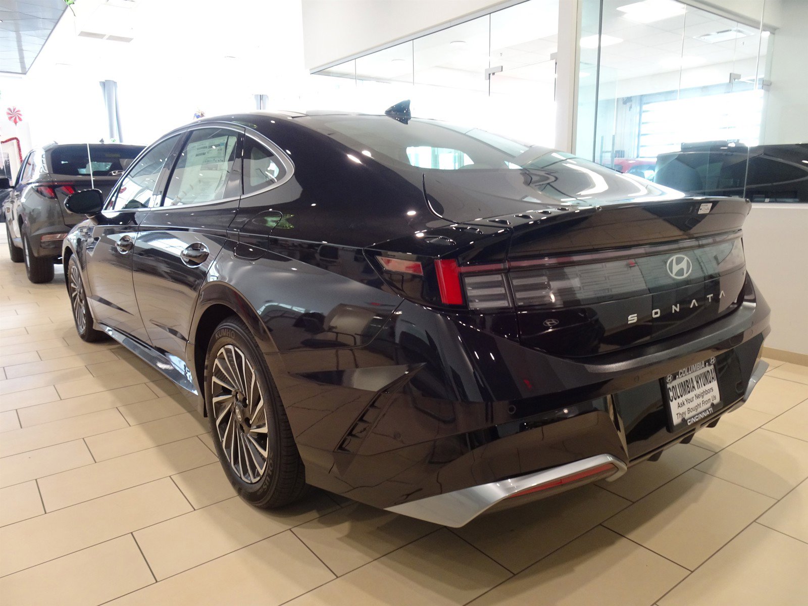 2024 Hyundai Sonata Hybrid Limited photo 3
