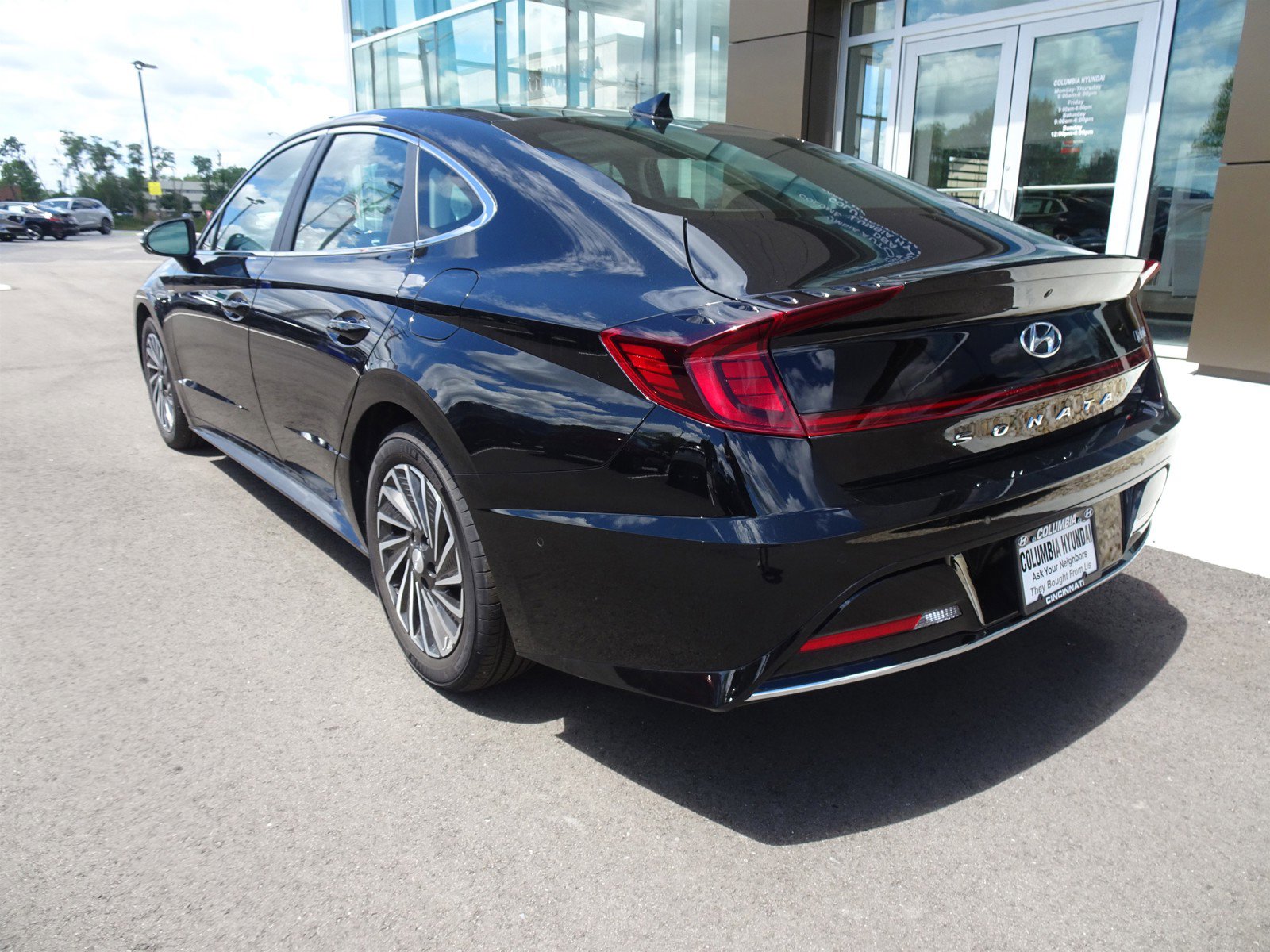 2023 Hyundai Sonata Hybrid Limited photo 4