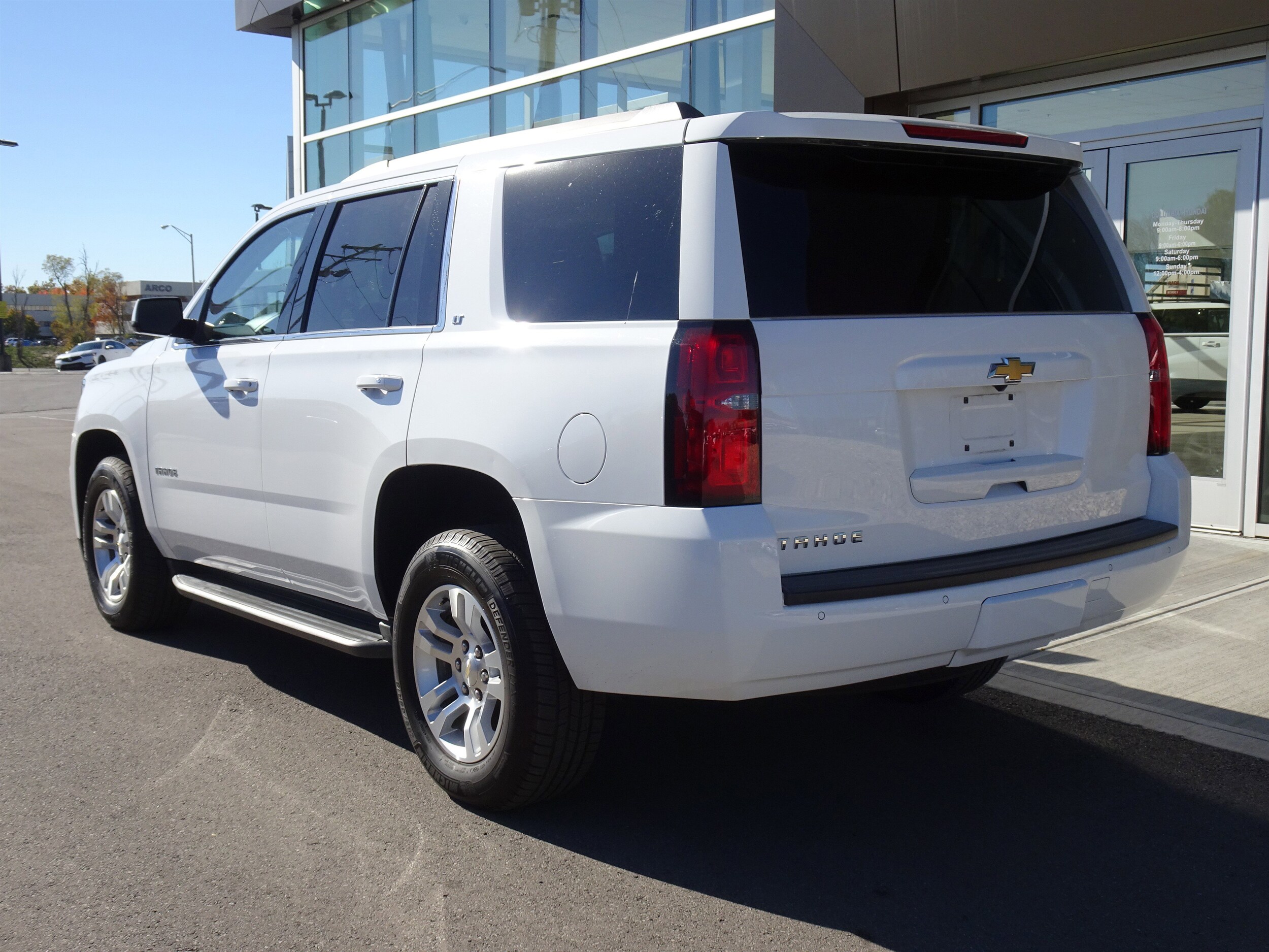2017 Chevrolet Tahoe LT photo 3