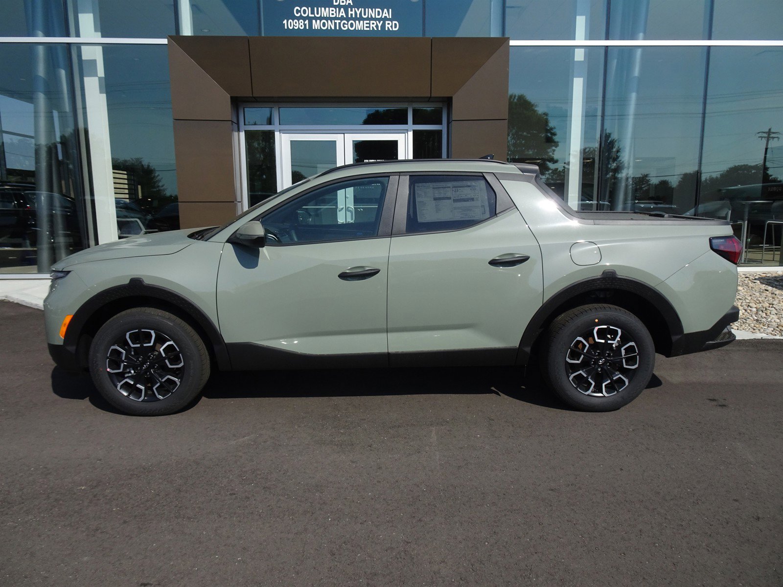 2024 Hyundai Santa Cruz SEL photo 2