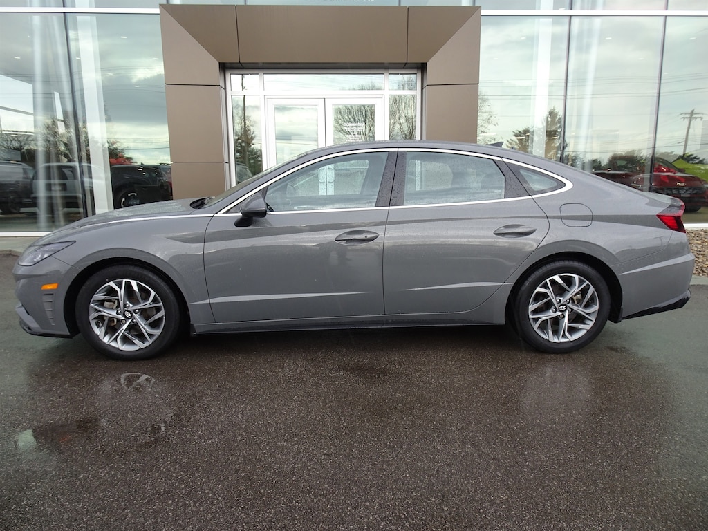 Used 2023 Hyundai Sonata SEL Sedan