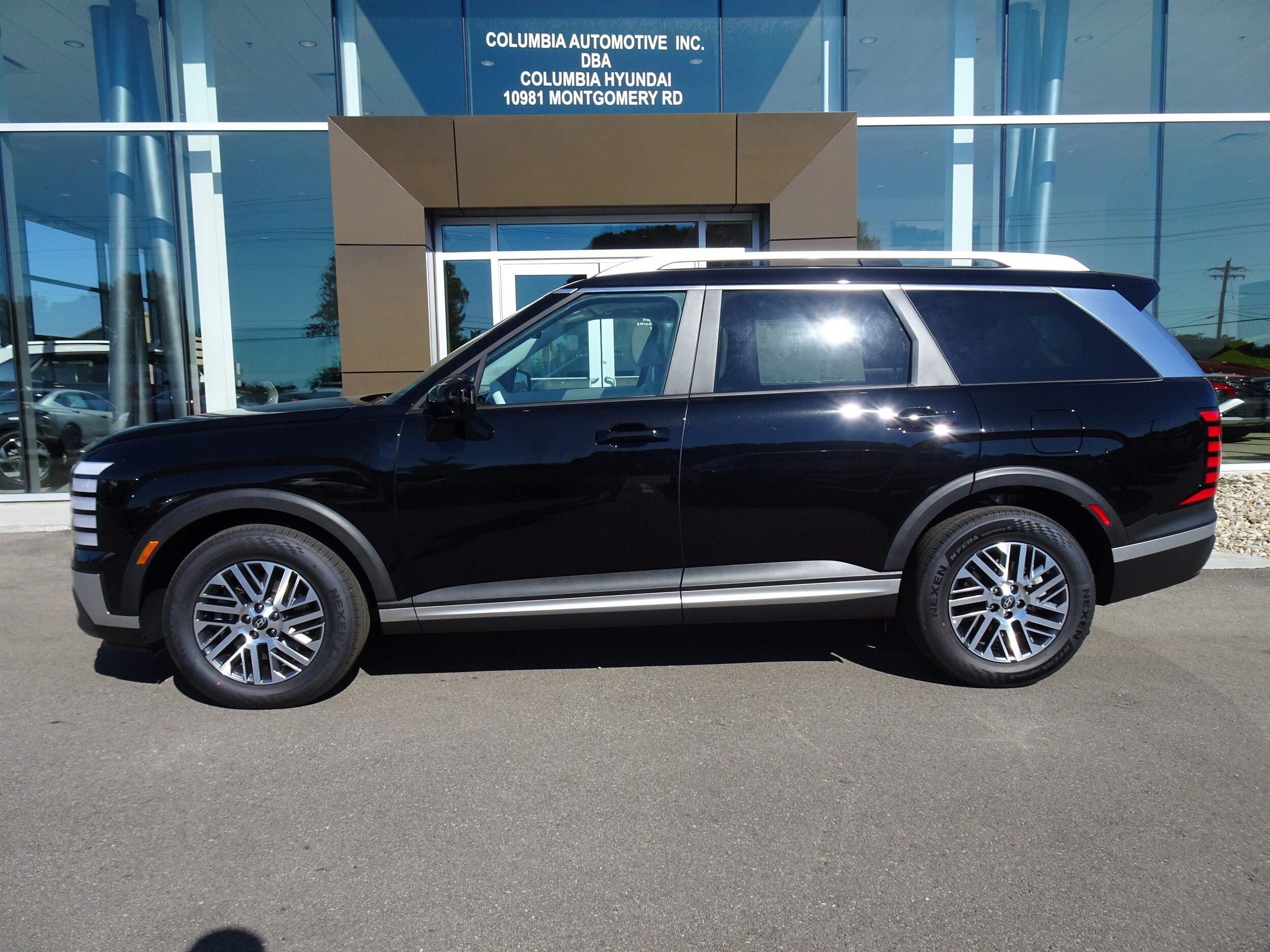 2026 Hyundai Palisade SEL photo 2