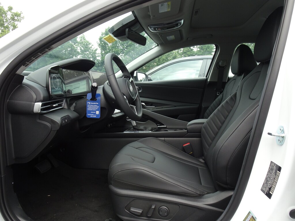 New 2026 Hyundai Elantra Limited Sedan