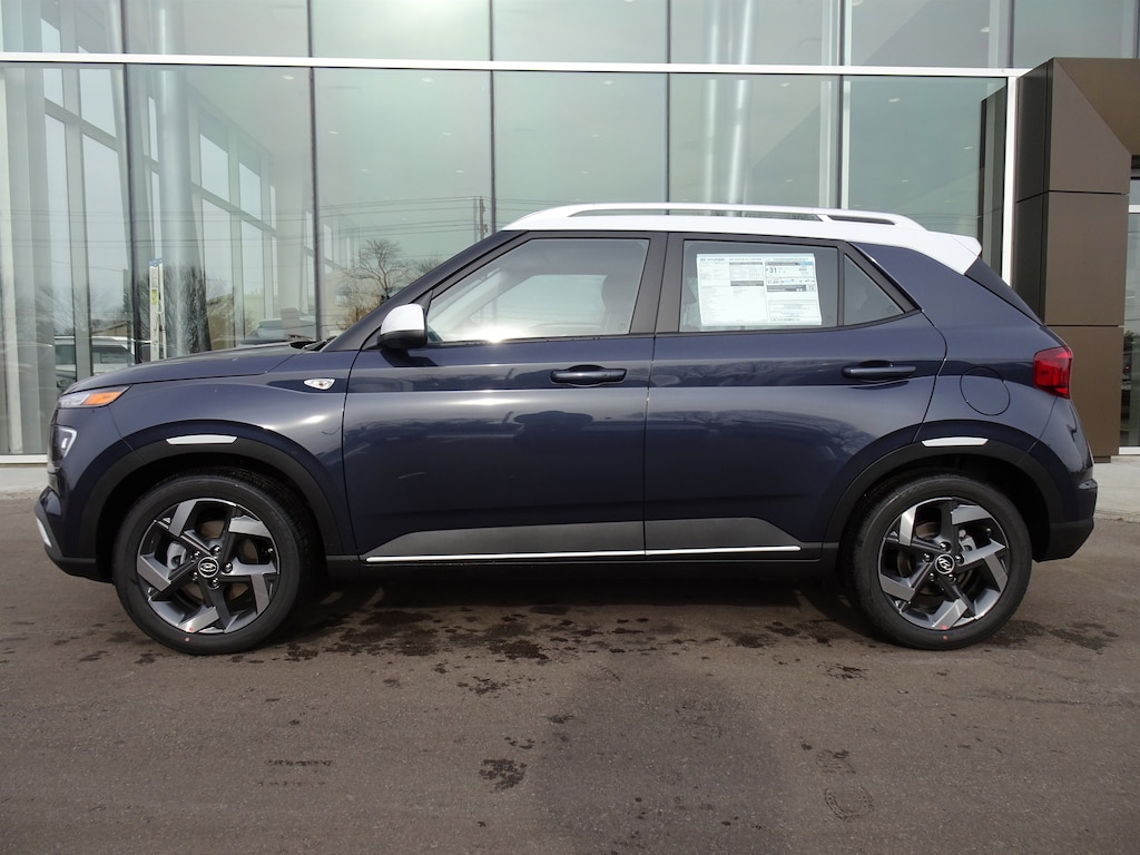 New 2026 Hyundai Venue SEL w/Two-Tone Roof SUV