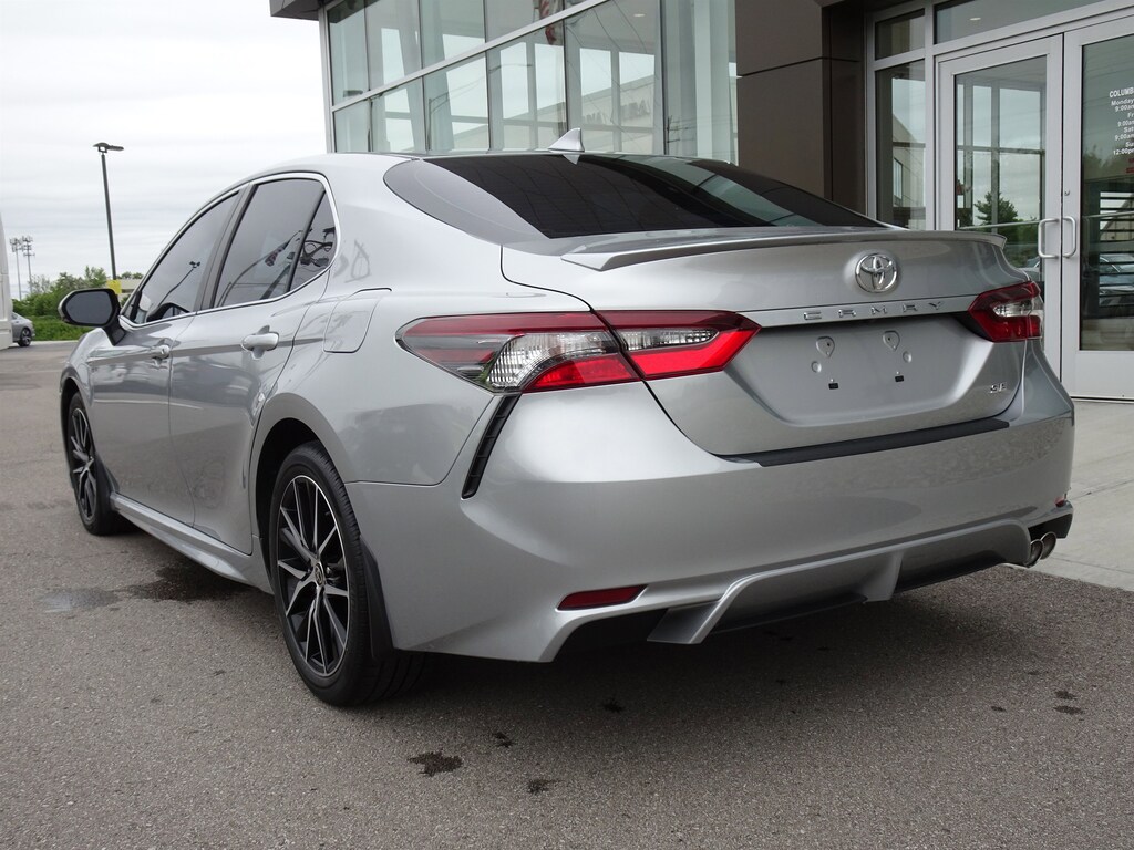 Used 2021 Toyota Camry SE Sedan