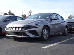 2026 Hyundai Elantra SE Sedan