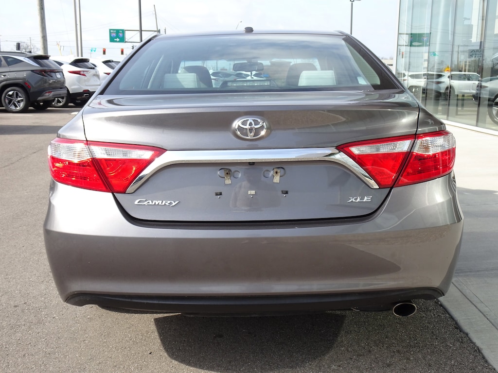 Used 2016 Toyota Camry XLE Sedan