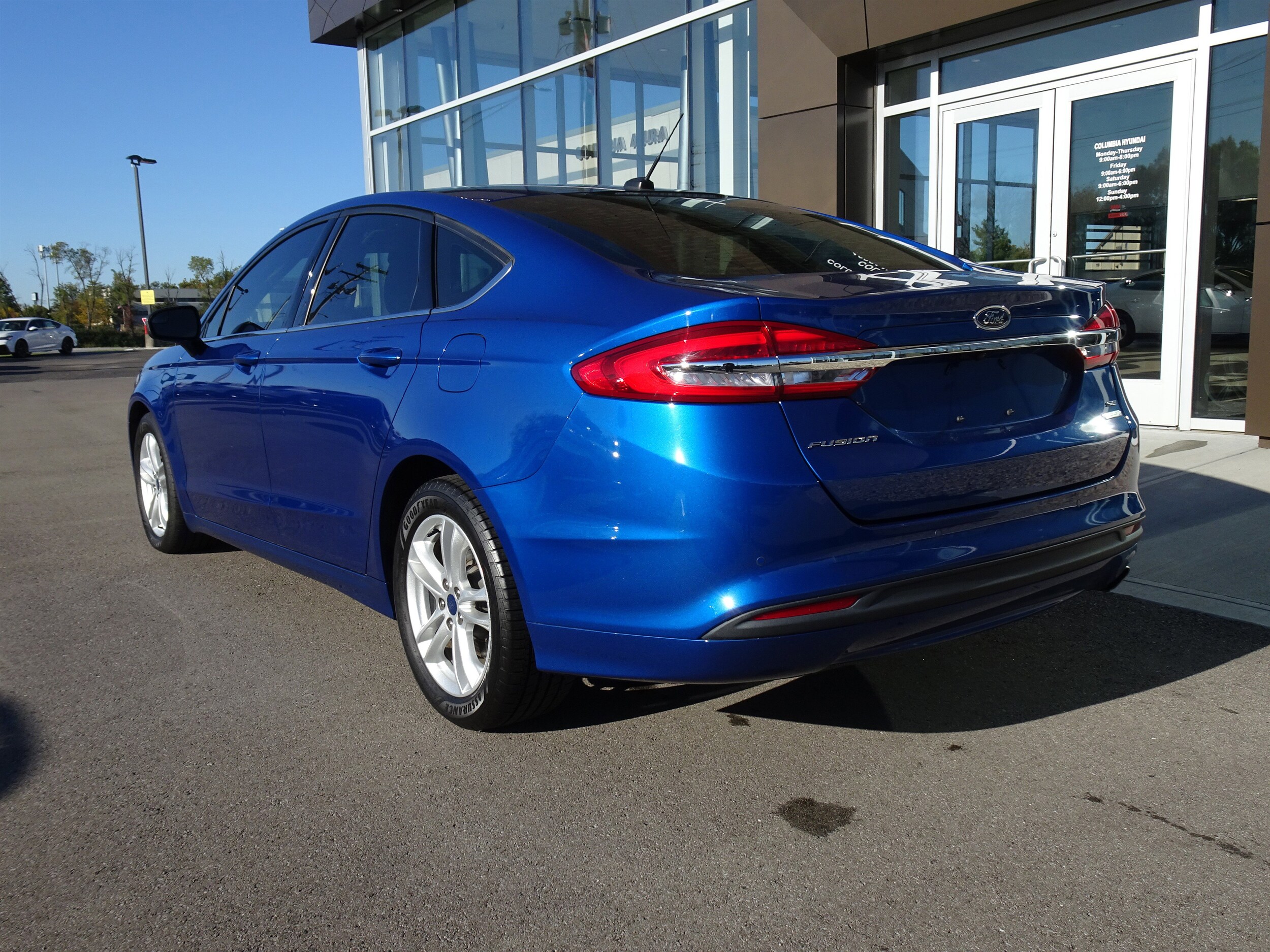 2018 Ford Fusion SE photo 3