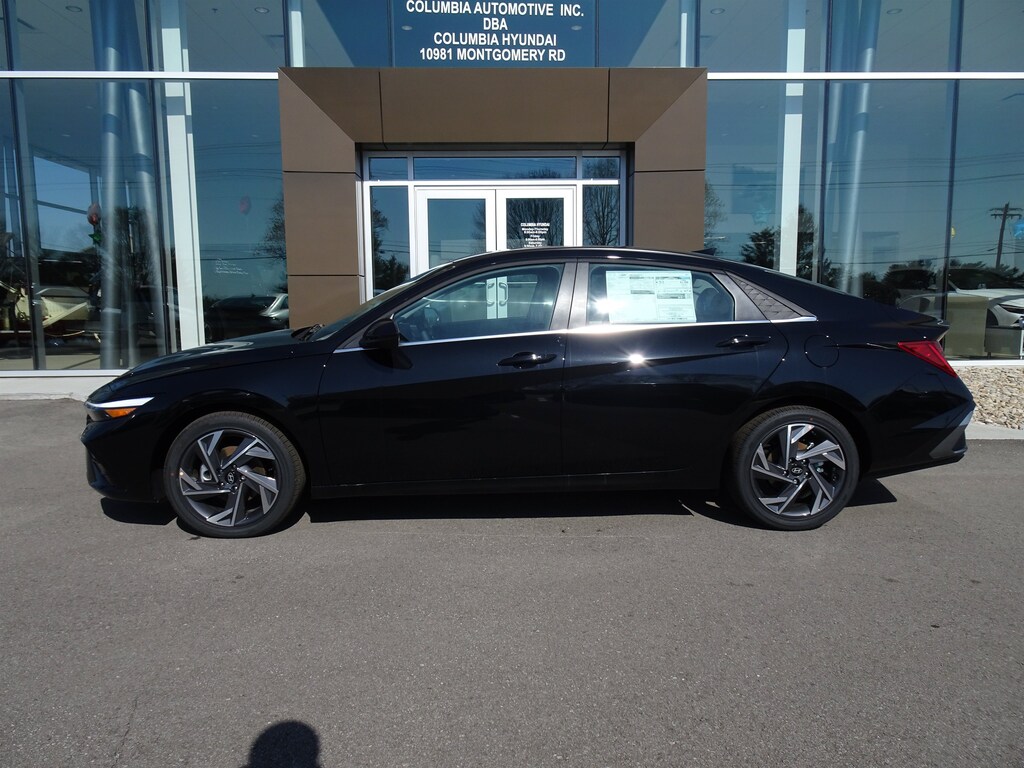 New 2025 Hyundai Elantra SEL Convenience Sedan