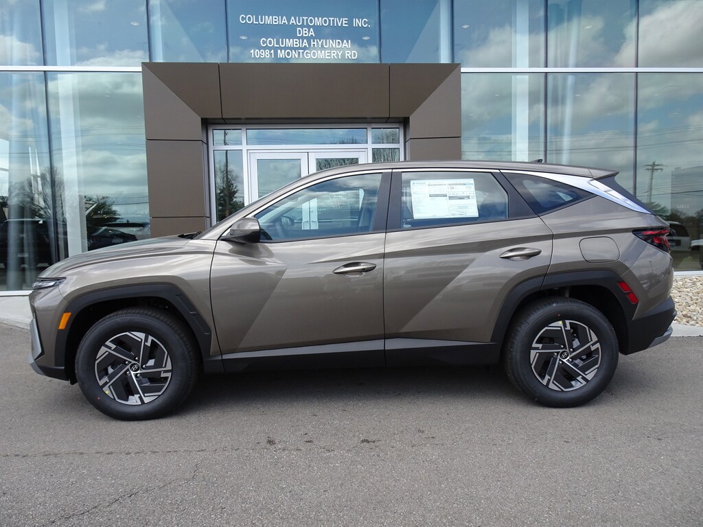 New 2026 Hyundai Tucson Hybrid Blue SE SUV