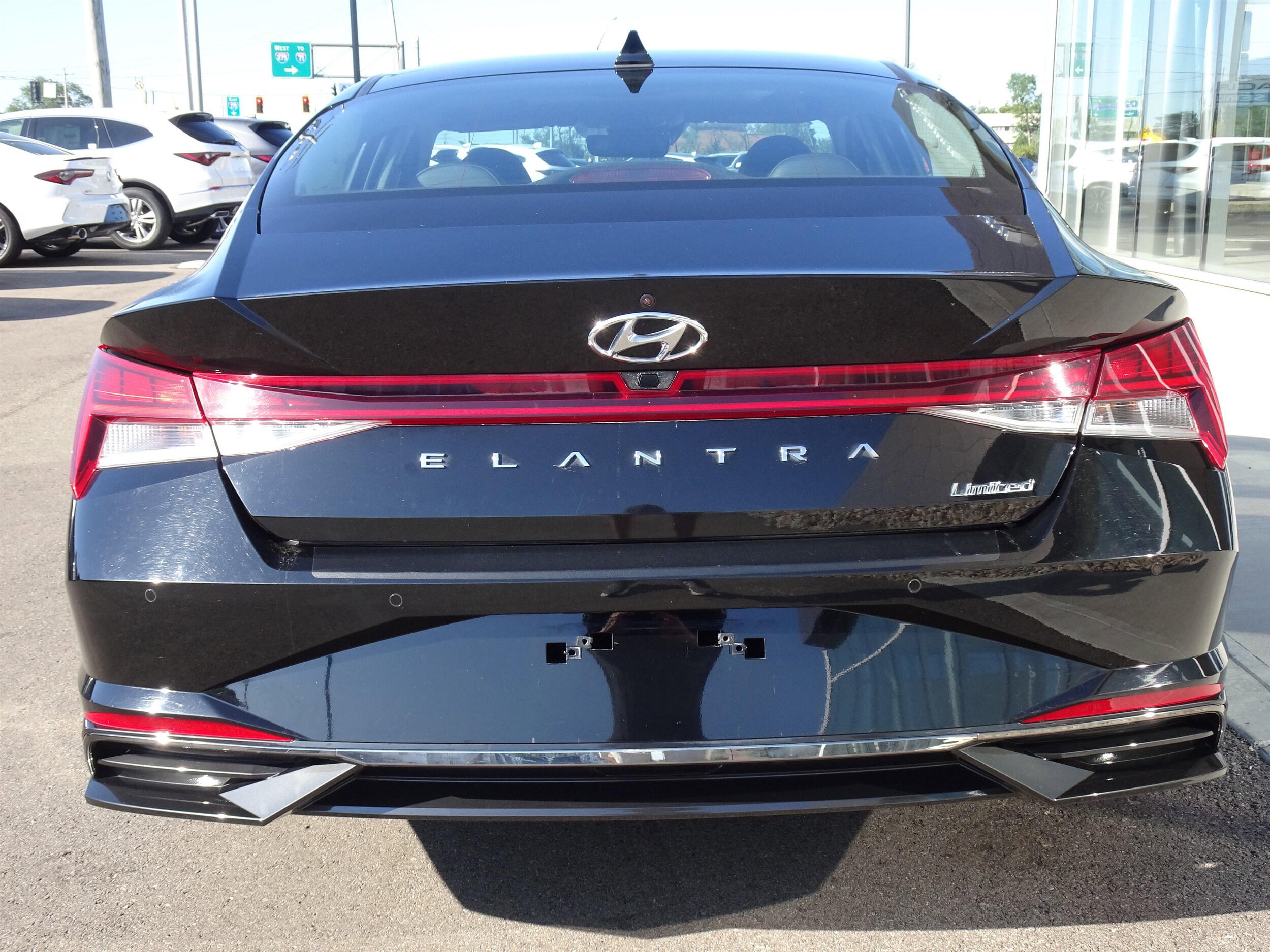 2021 Hyundai Elantra Limited photo 4