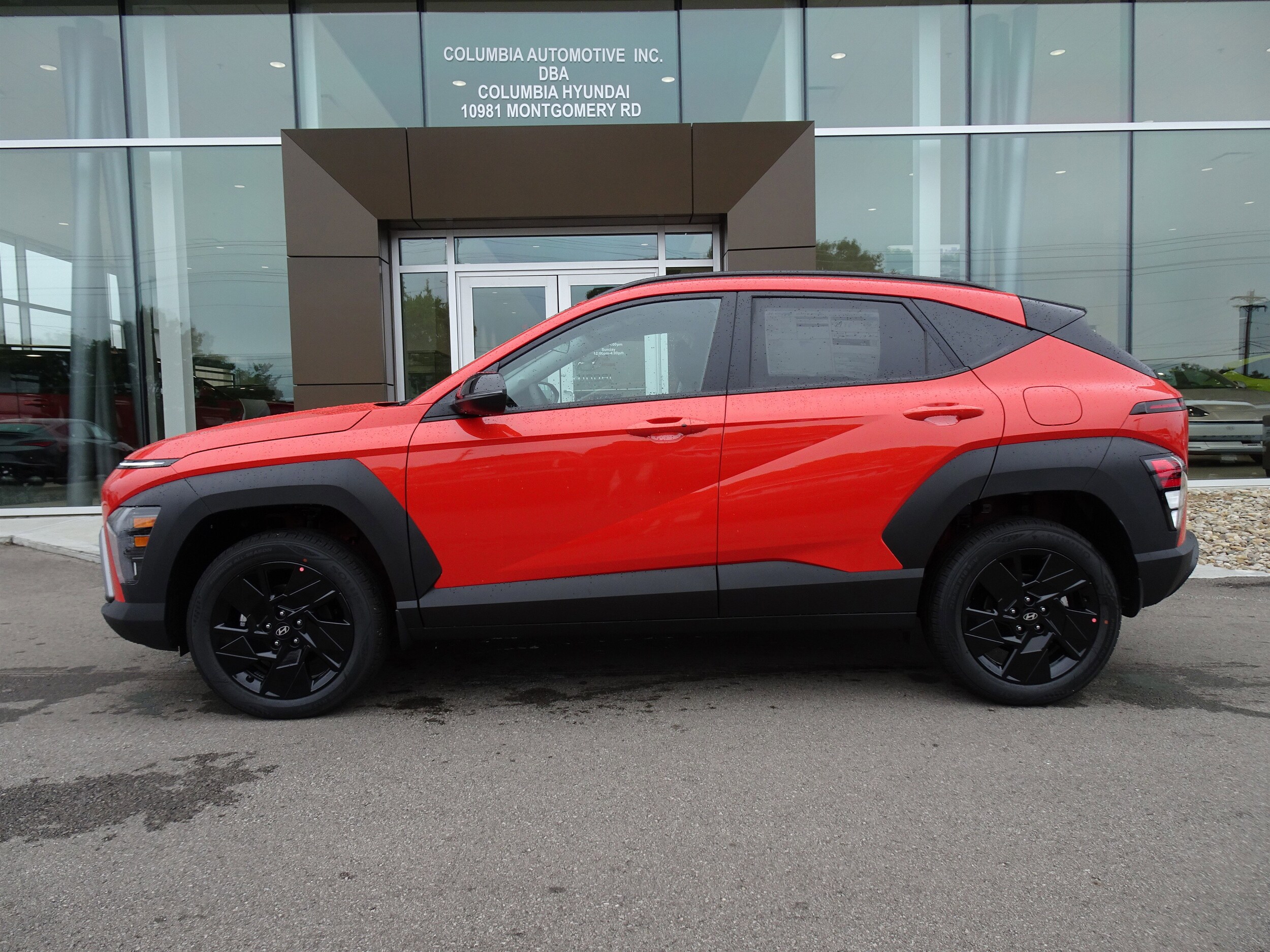 2026 Hyundai Kona SEL photo 2