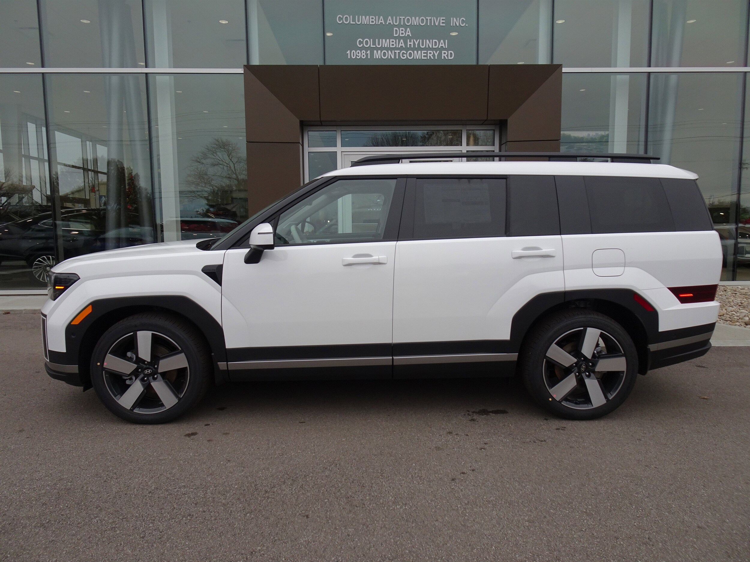 2026 Hyundai Santa Fe Limited photo 2