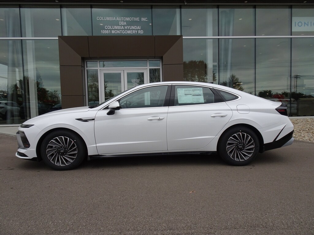 New 2026 Hyundai Sonata Hybrid SEL Sedan