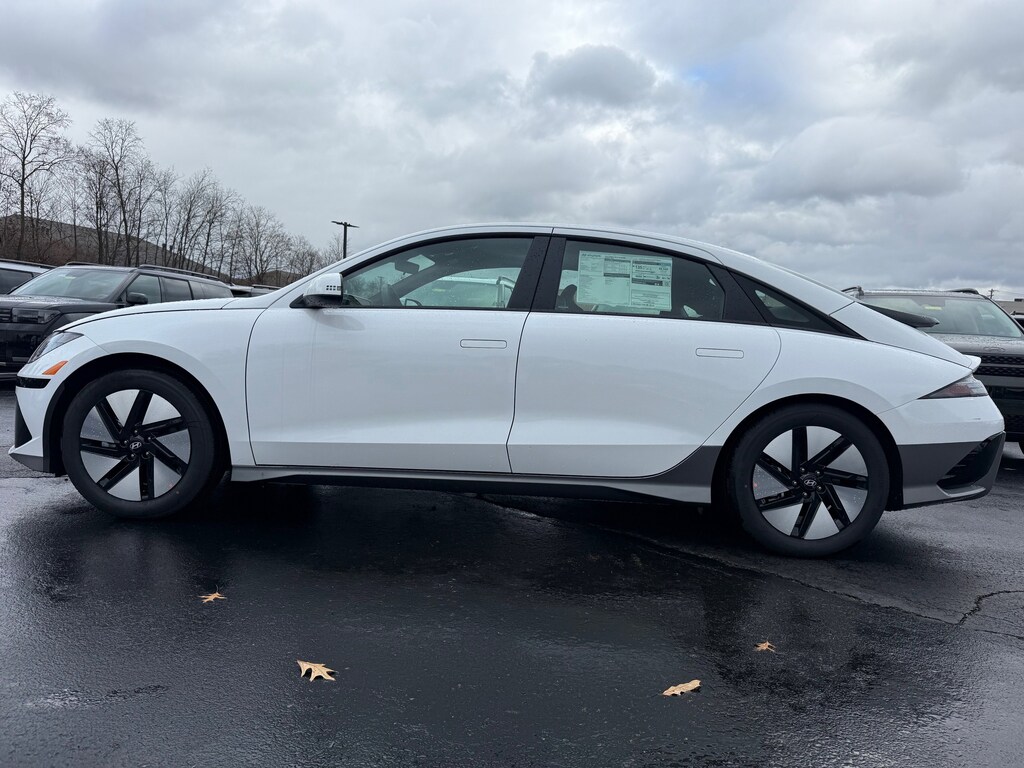 New 2025 Hyundai IONIQ 6 SE Standard Range Sedan