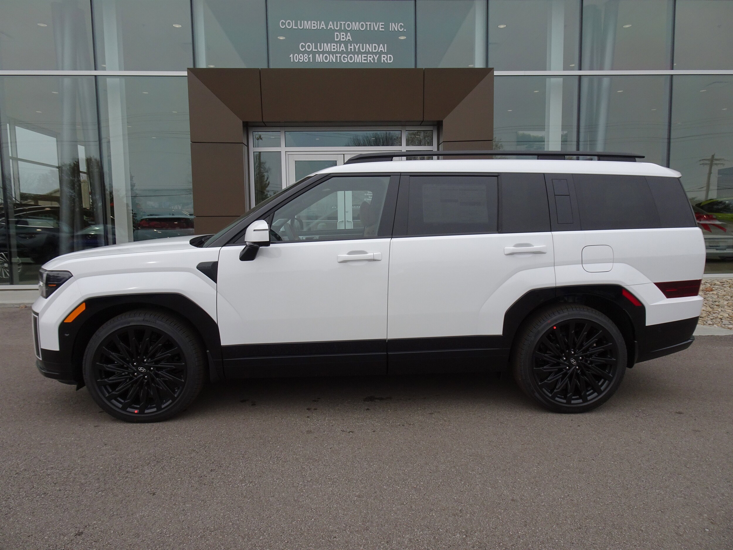 2026 Hyundai Santa Fe Calligraphy photo 2