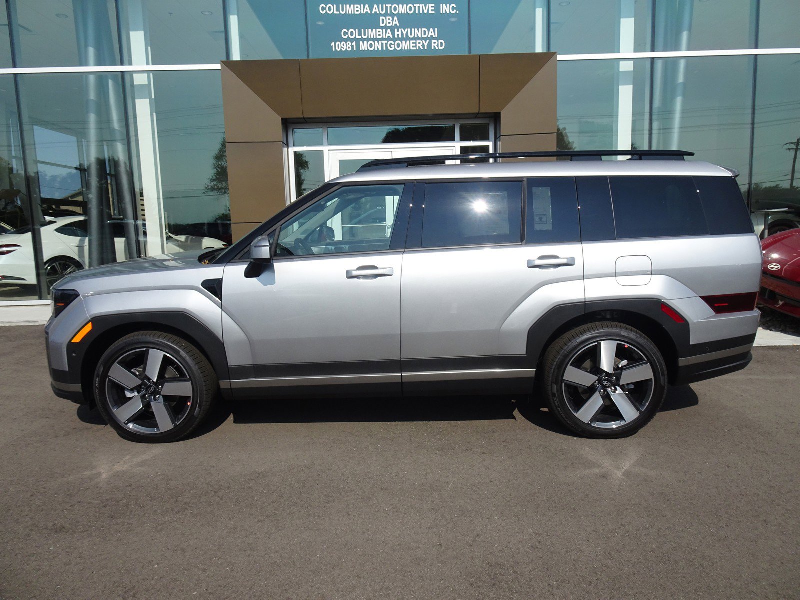 2025 Hyundai Santa Fe Limited photo 2