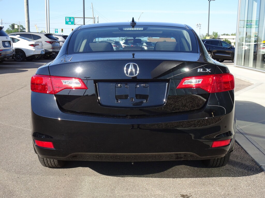 Used 2013 Acura ILX 2.0L (A5) Sedan