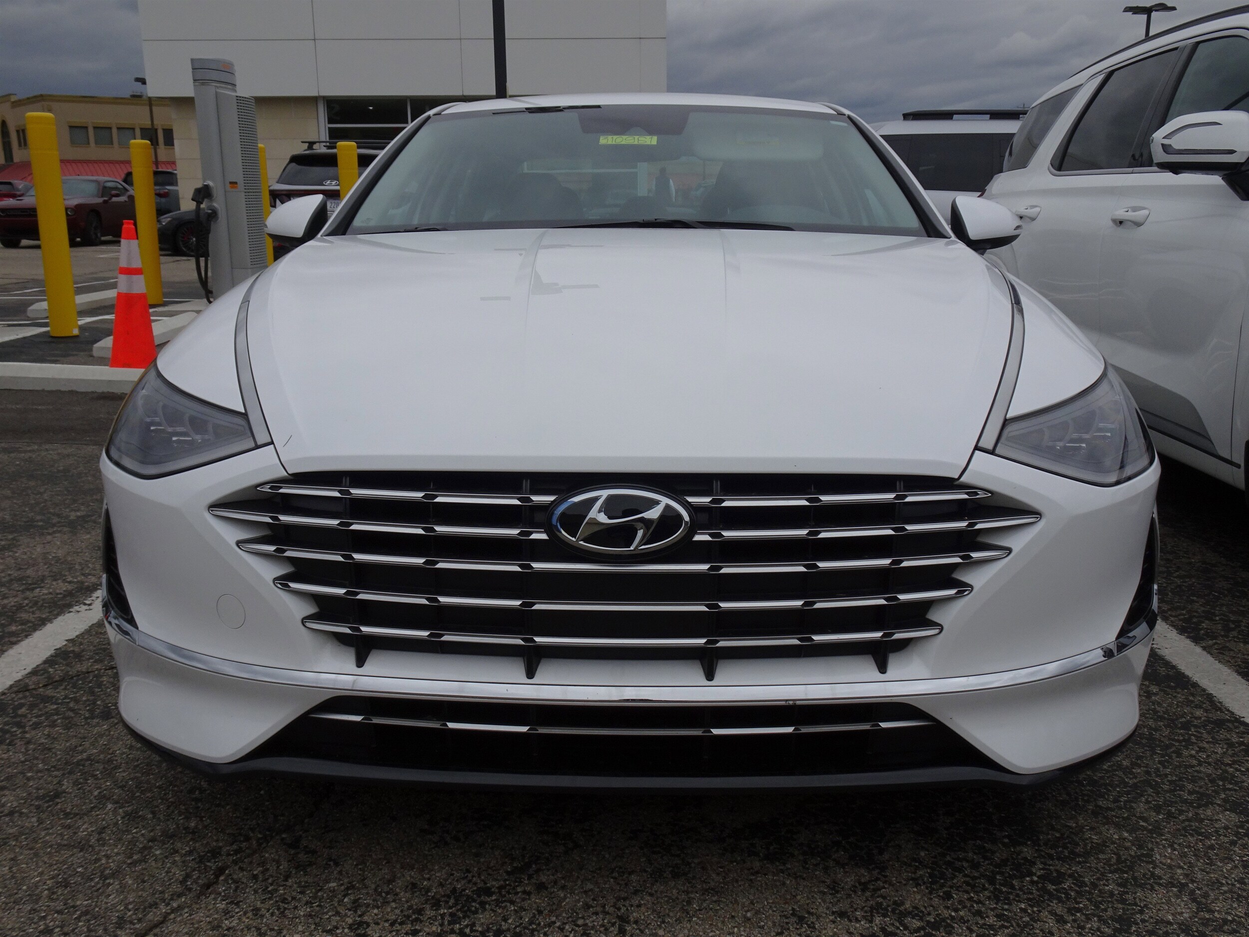 2023 Hyundai Sonata Hybrid SE photo 3
