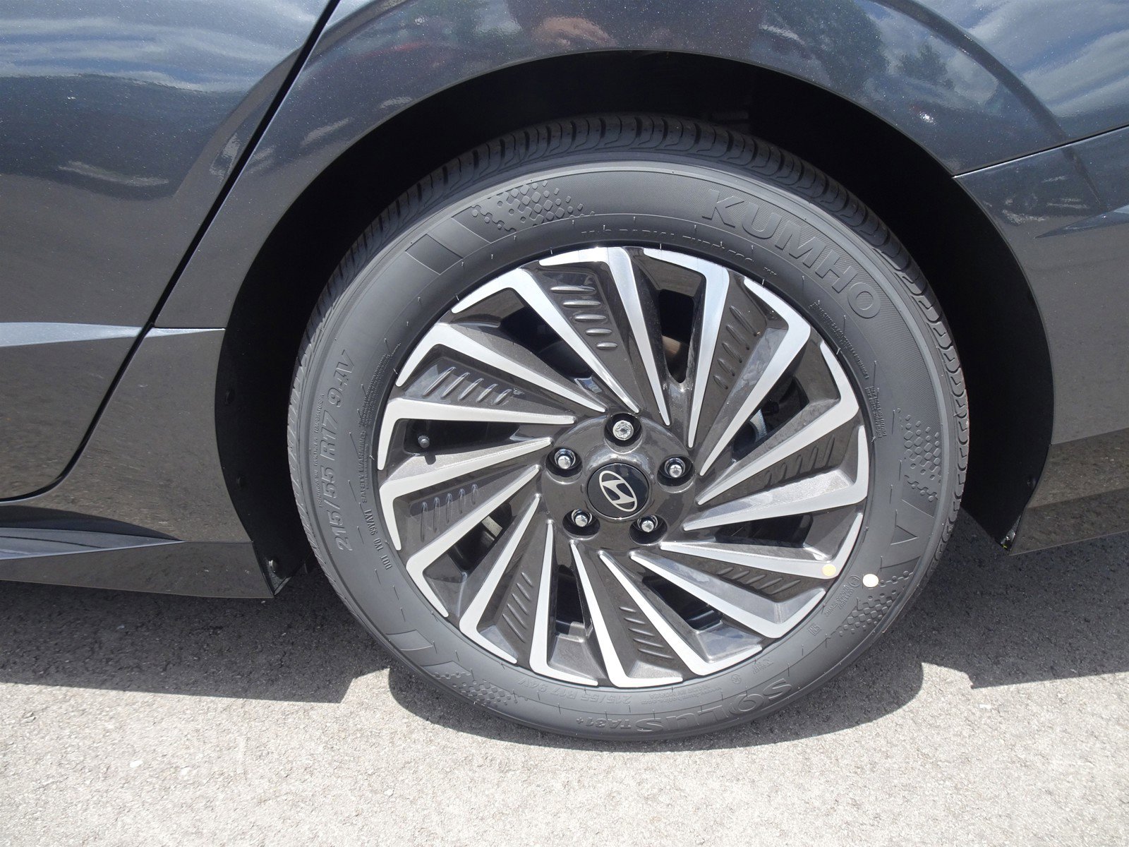 2024 Hyundai Sonata Hybrid SEL photo 3