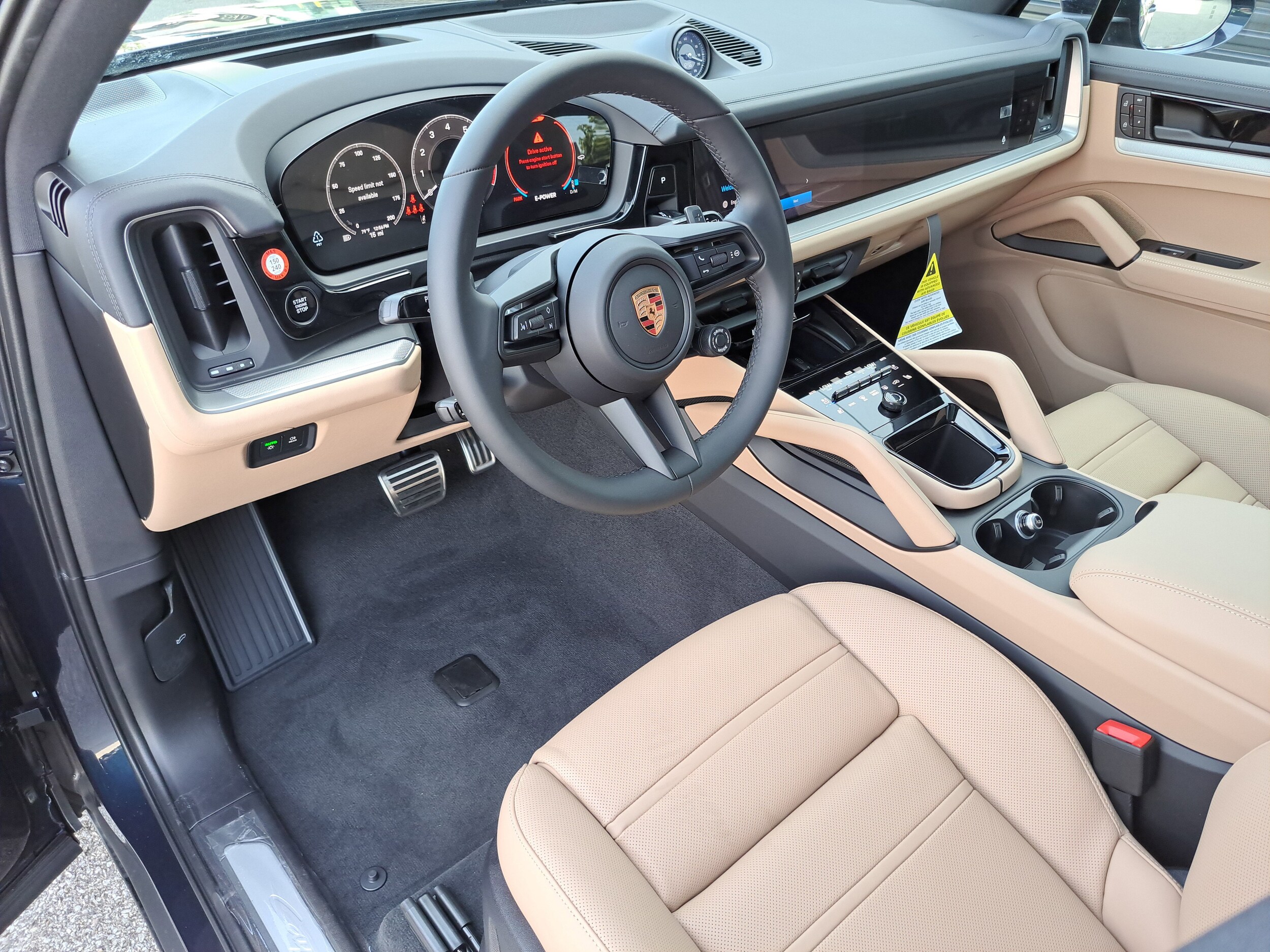 2026 Porsche Cayenne S E-Hybrid photo 4