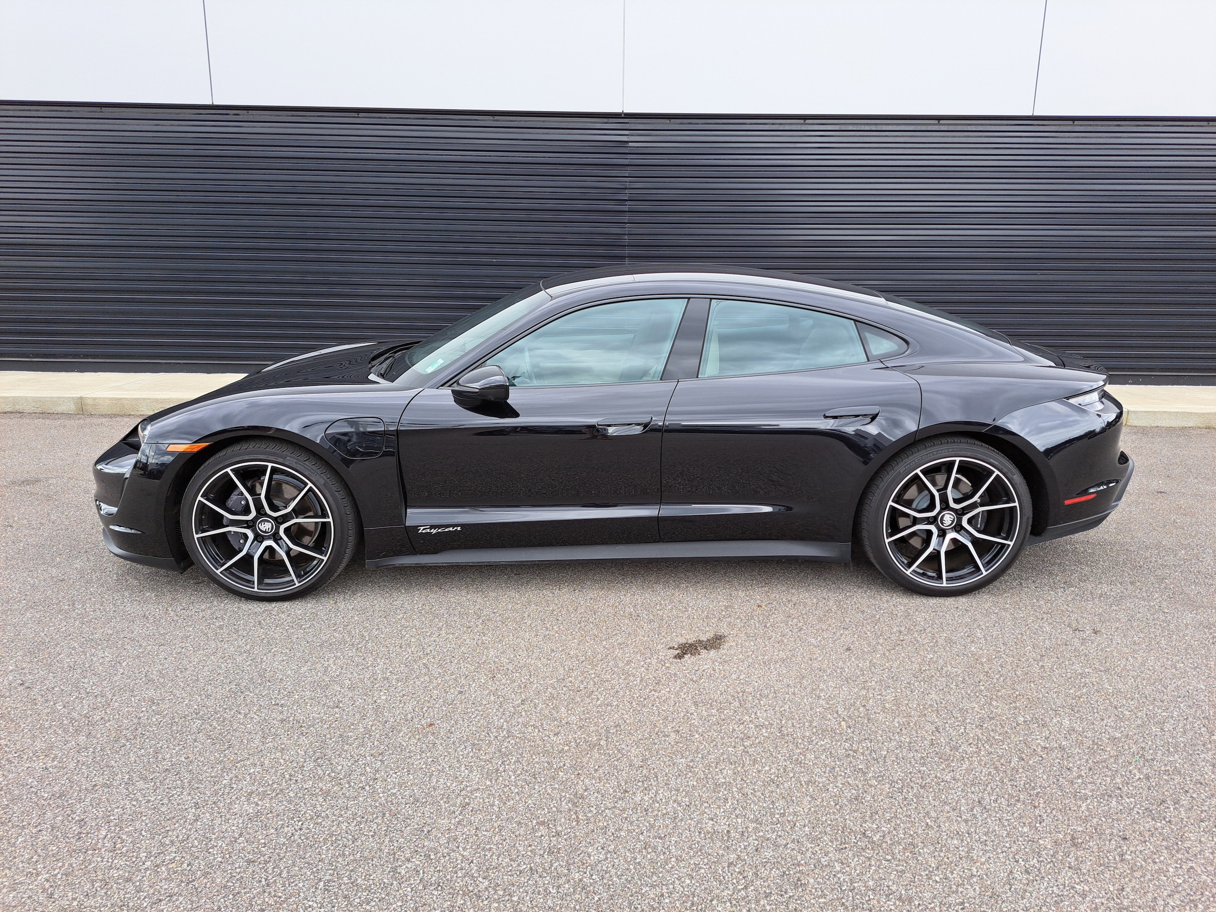Certified 2022 Porsche Taycan Base with VIN WP0AA2Y19NSA14830 for sale in Cincinnati, OH