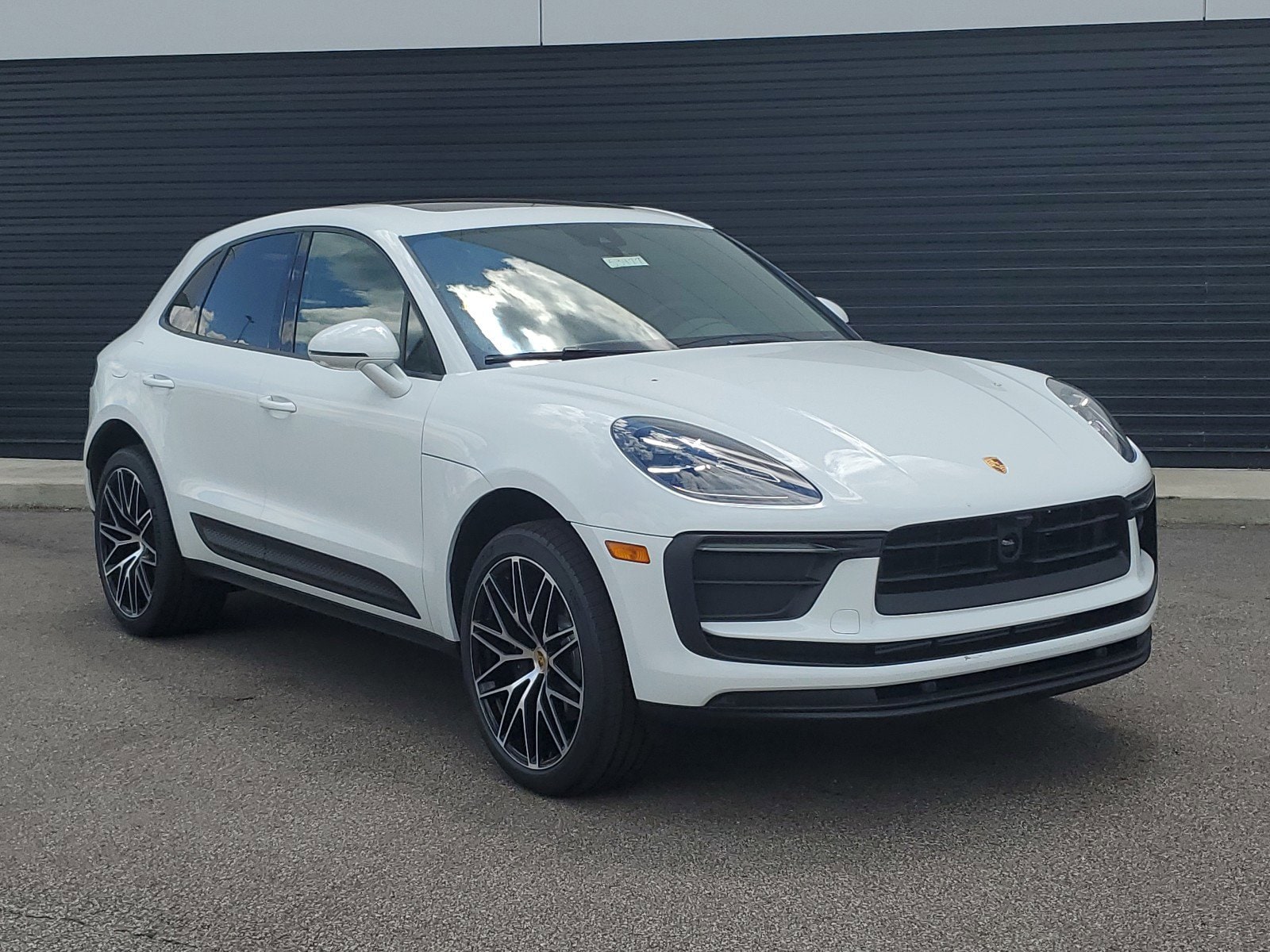 Used 2024 Porsche Macan Base with VIN WP1AA2A53RLB17668 for sale in Cincinnati, OH