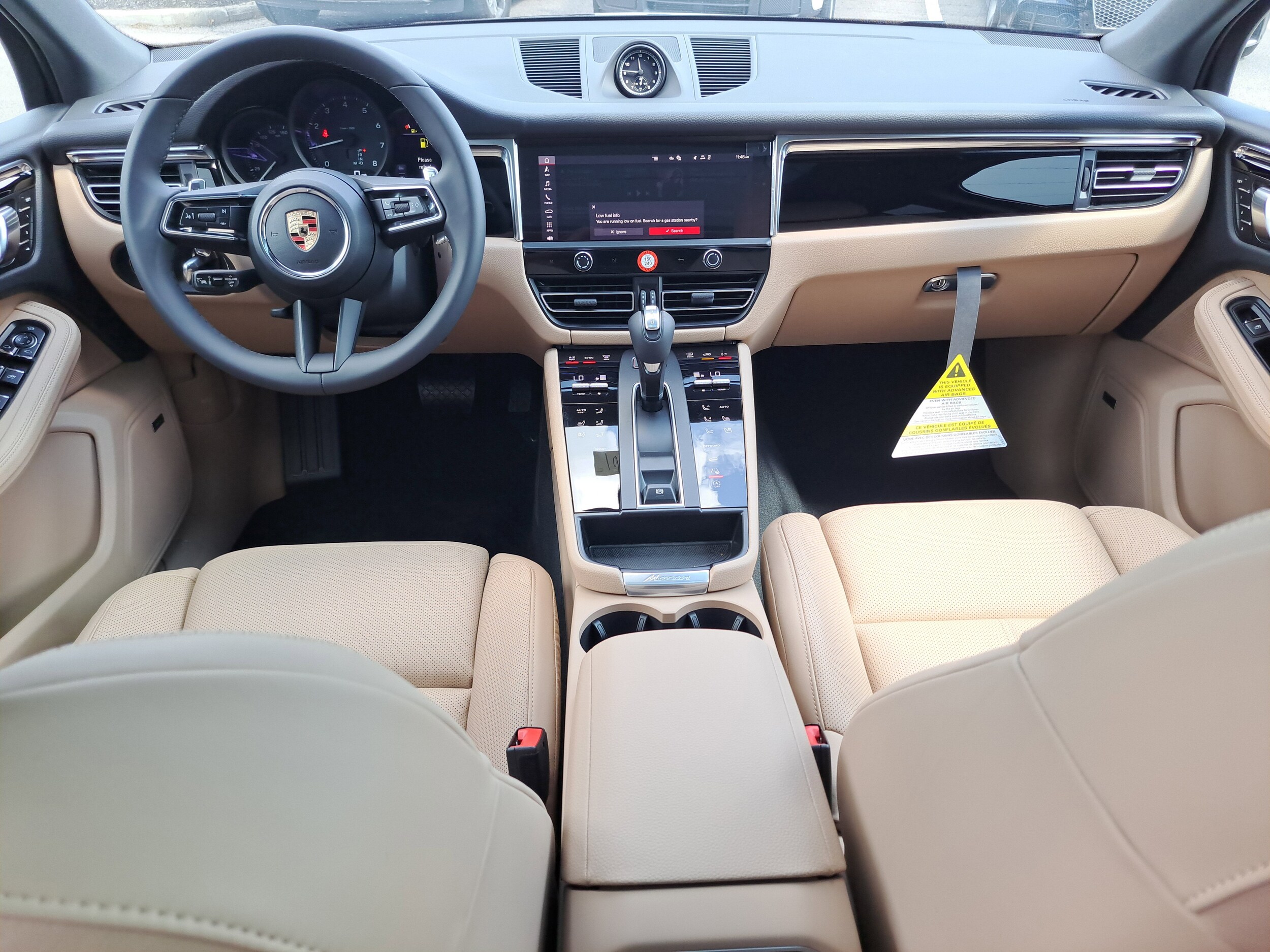 2026 Porsche Macan - Photo 16