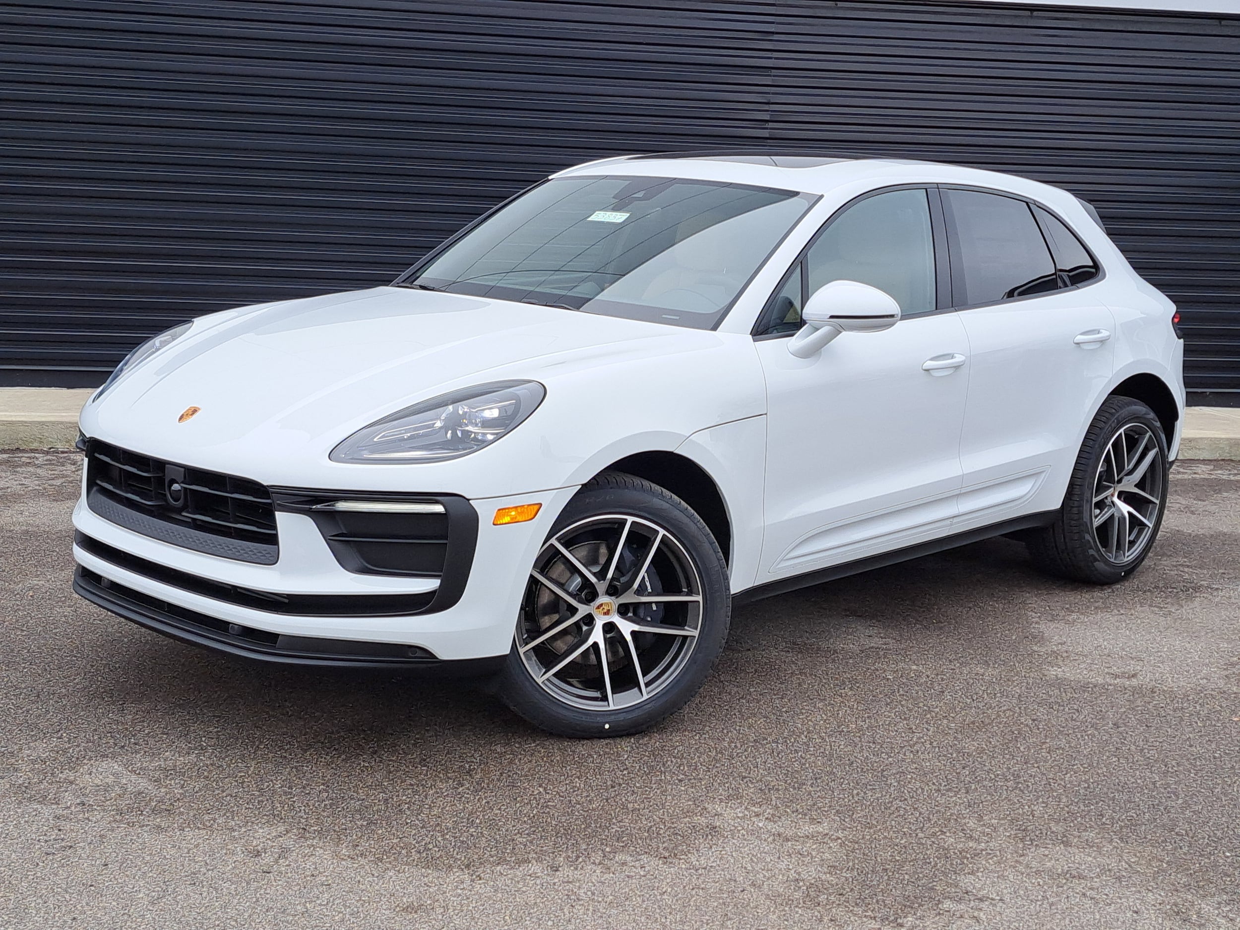 2026 Porsche Macan SUV 