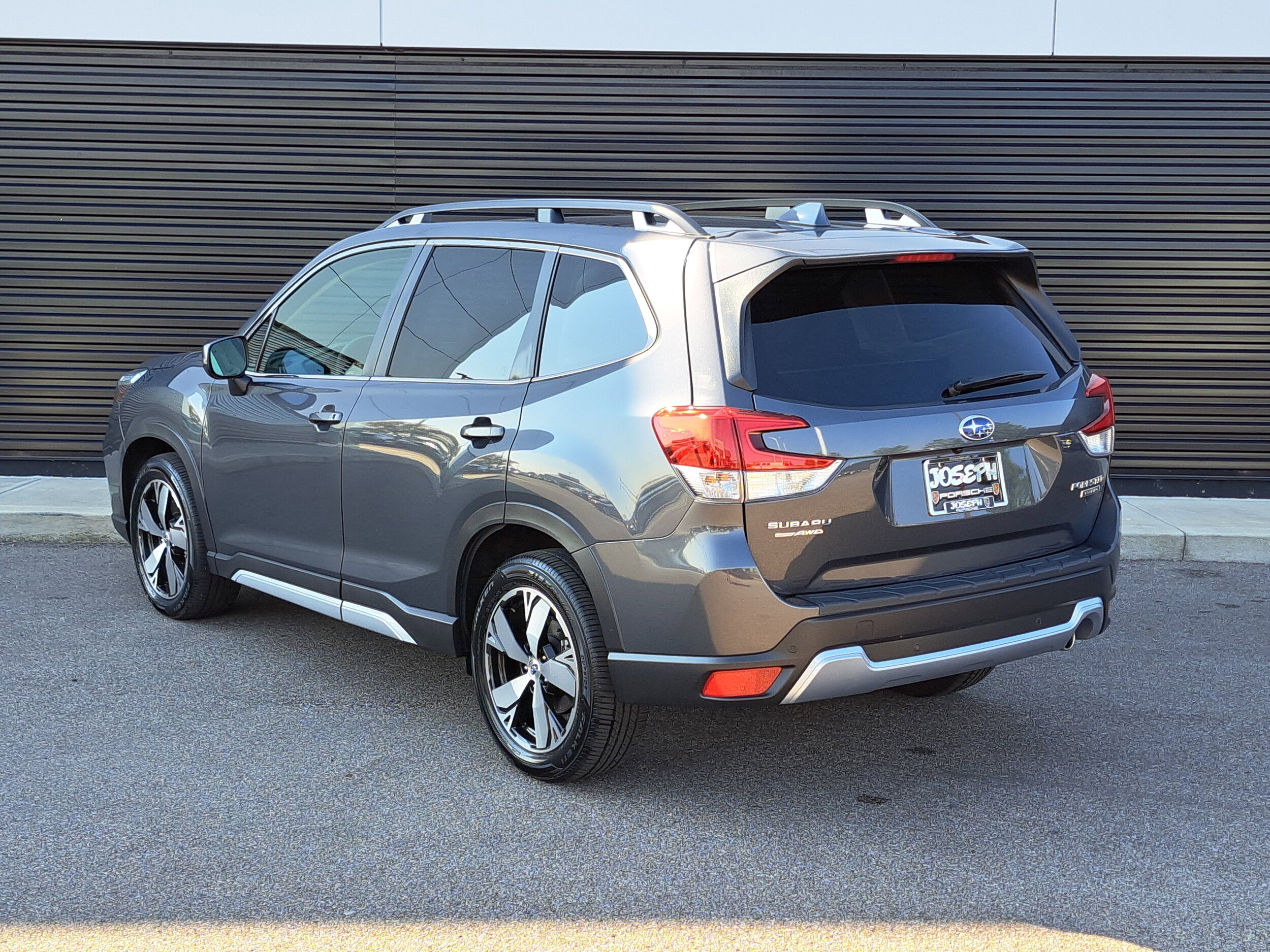 2021 Subaru Forester Touring photo 4