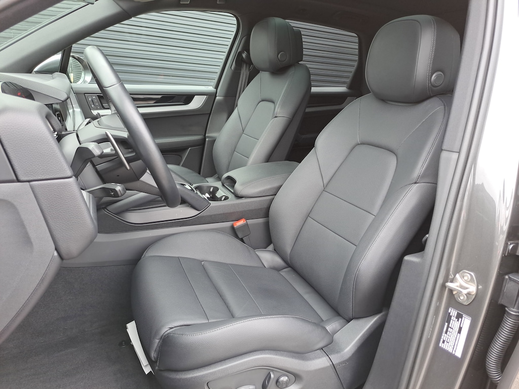 Certified 2024 Porsche Cayenne SUV