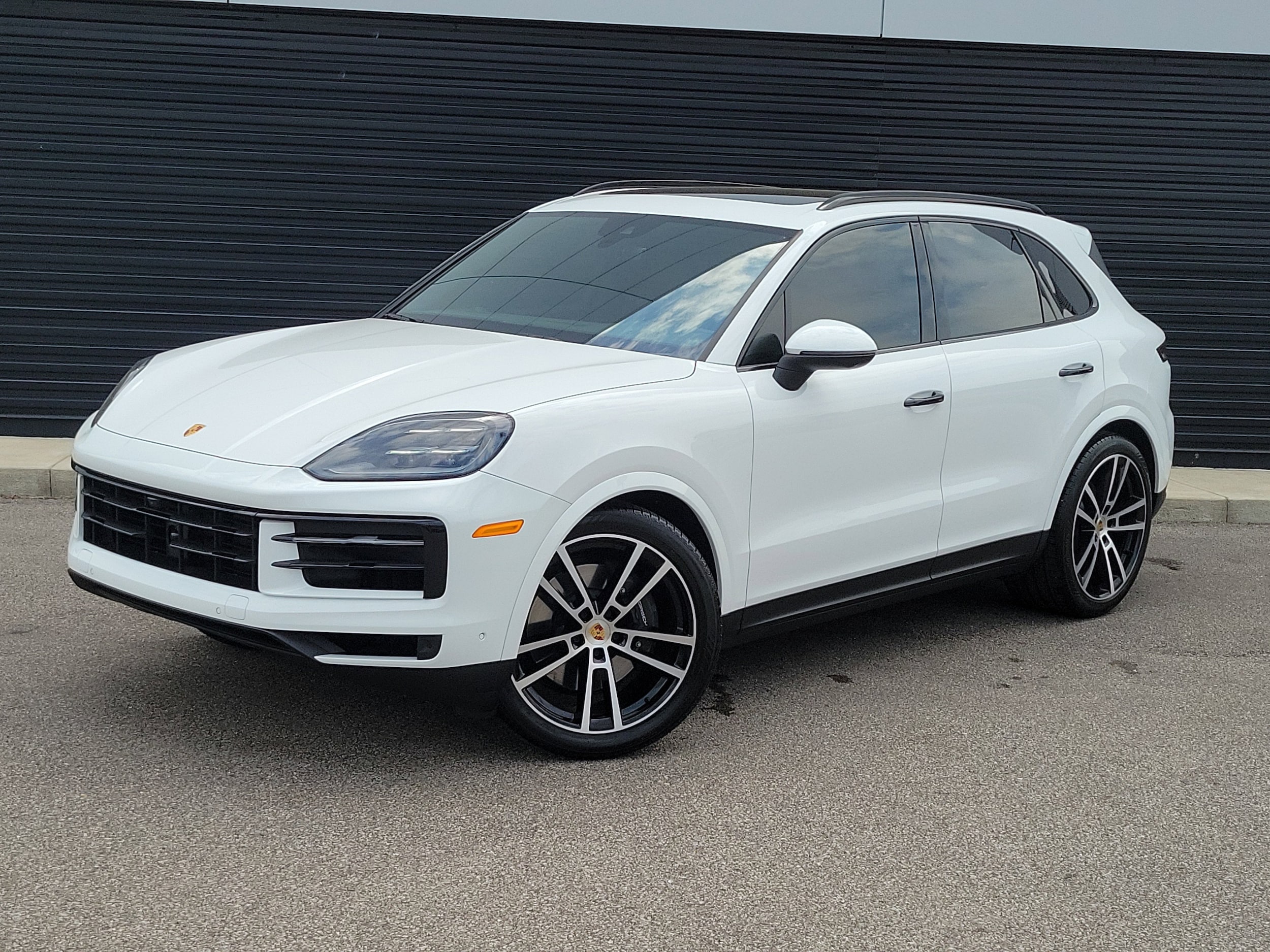 2024 Porsche Cayenne Base