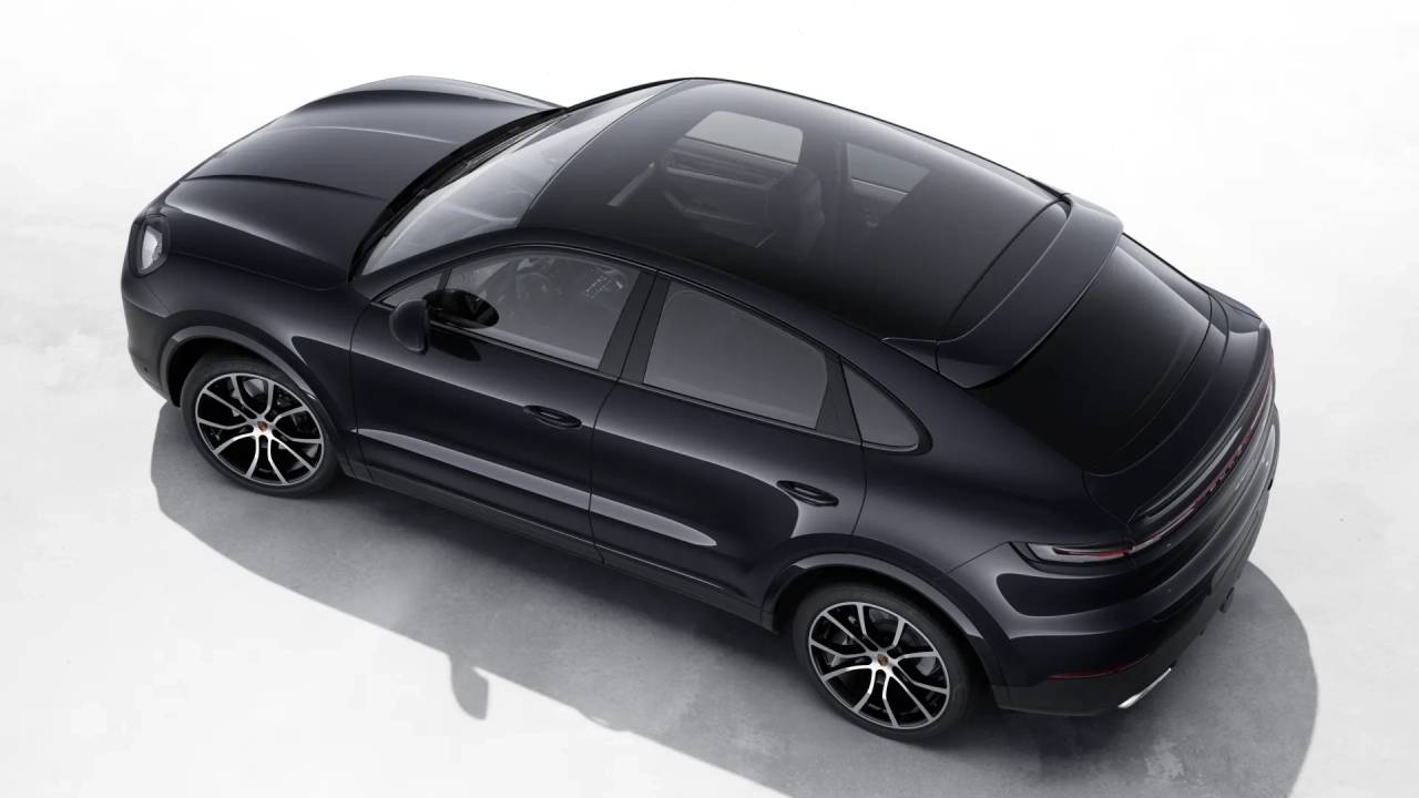 2026 Porsche Cayenne Coupe photo 4