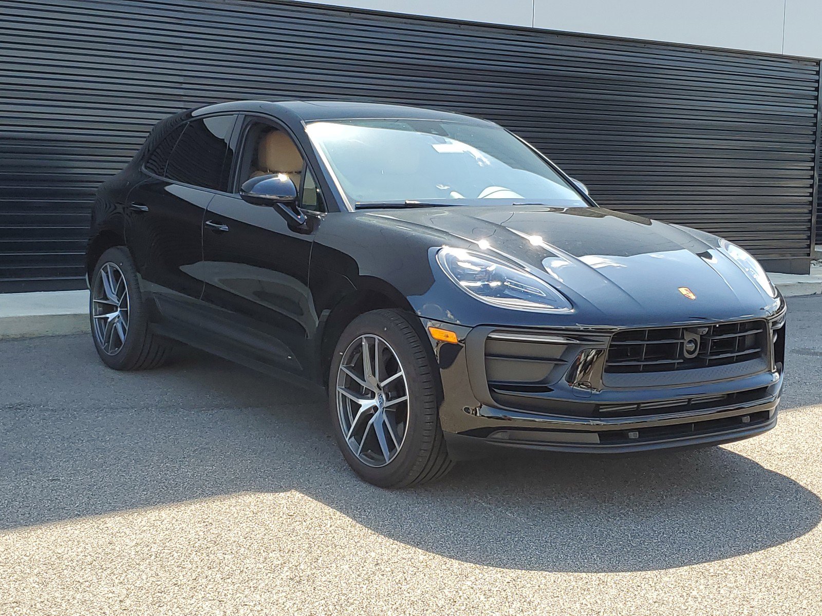 Used 2024 Porsche Macan Base with VIN WP1AA2A57RLB00615 for sale in Cincinnati, OH