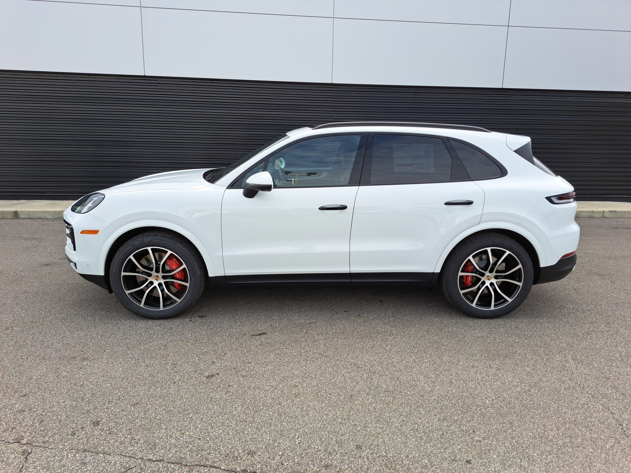 2026 Porsche Cayenne S photo 2