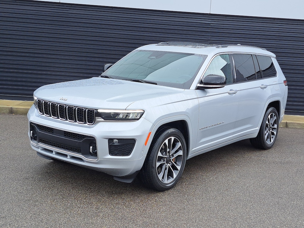 Used 2022 Jeep New Grand Cherokee Overland SUV