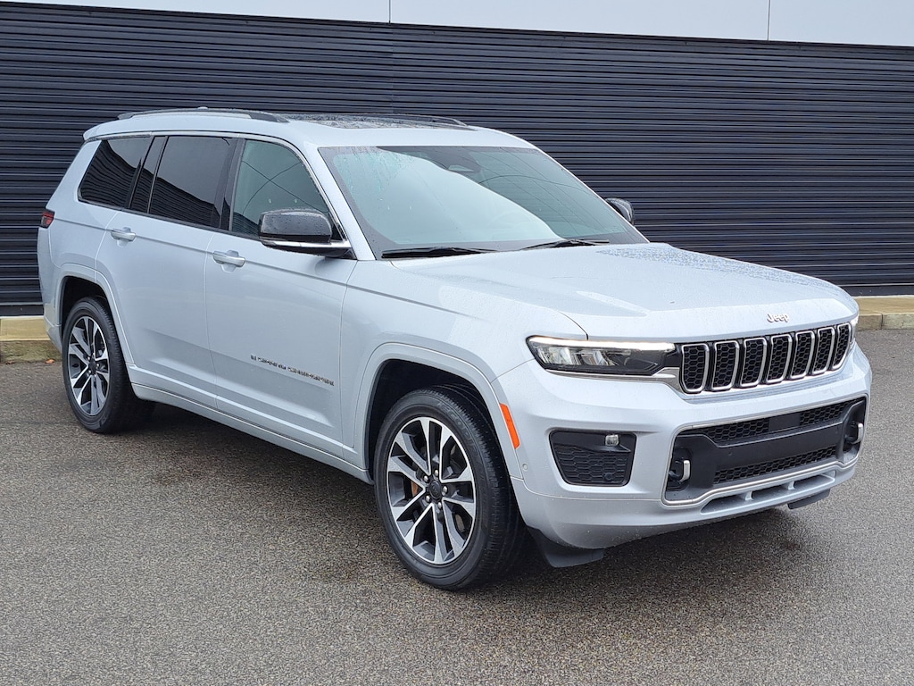 Used 2022 Jeep New Grand Cherokee Overland SUV