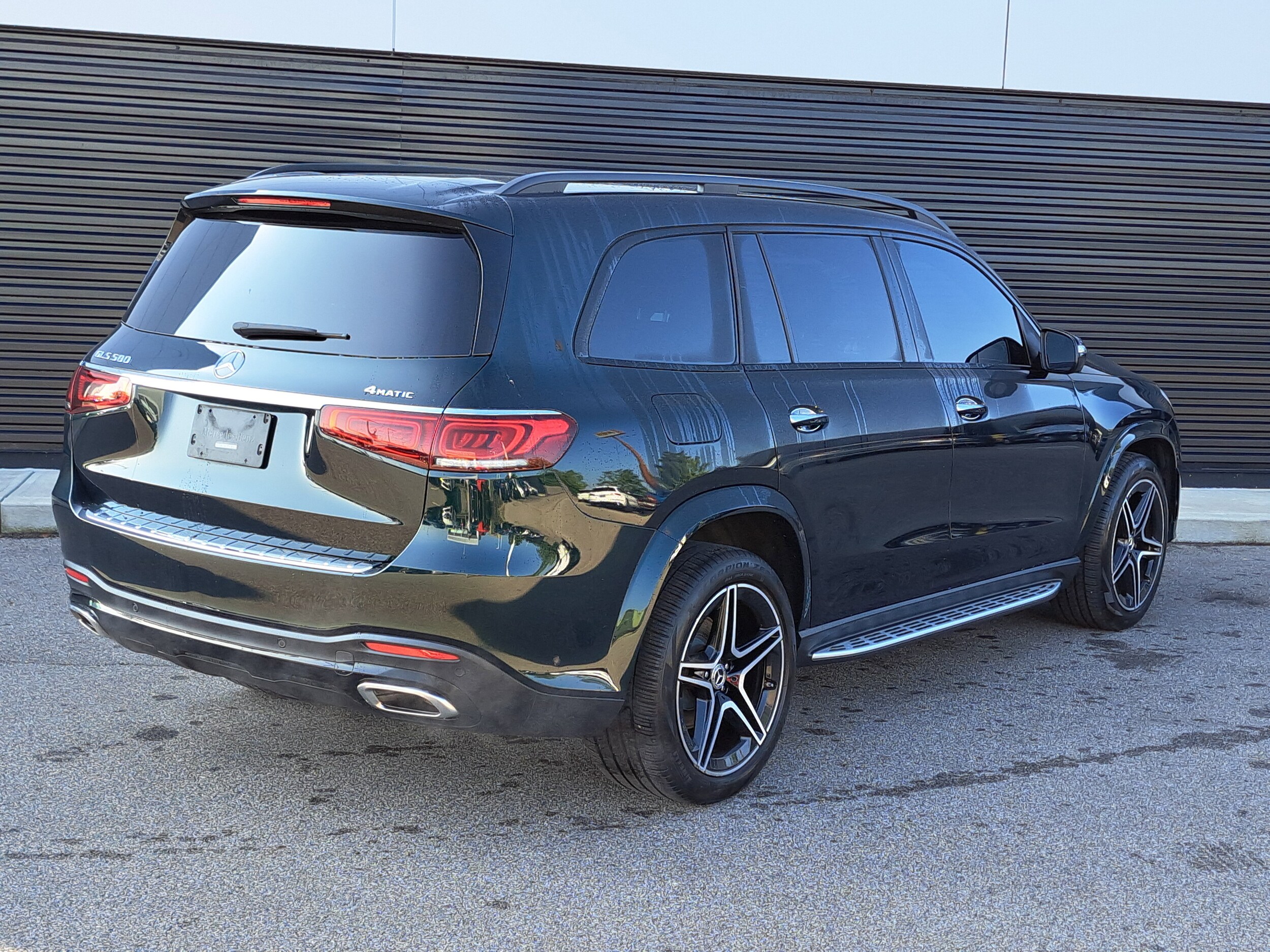 2020 Mercedes Benz GLS 580 photo 3