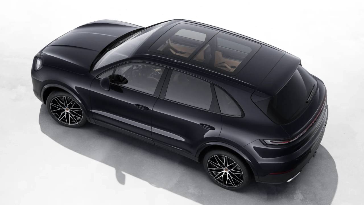 2026 Porsche Cayenne photo 4