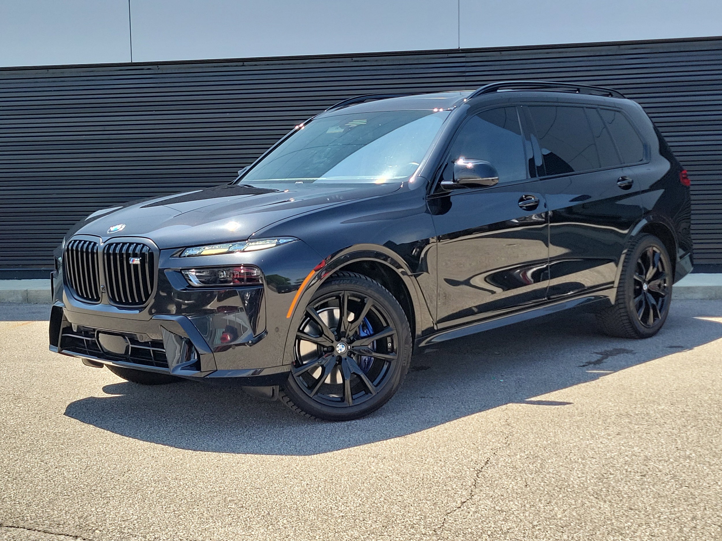 2024 BMW X7 M60i's photo