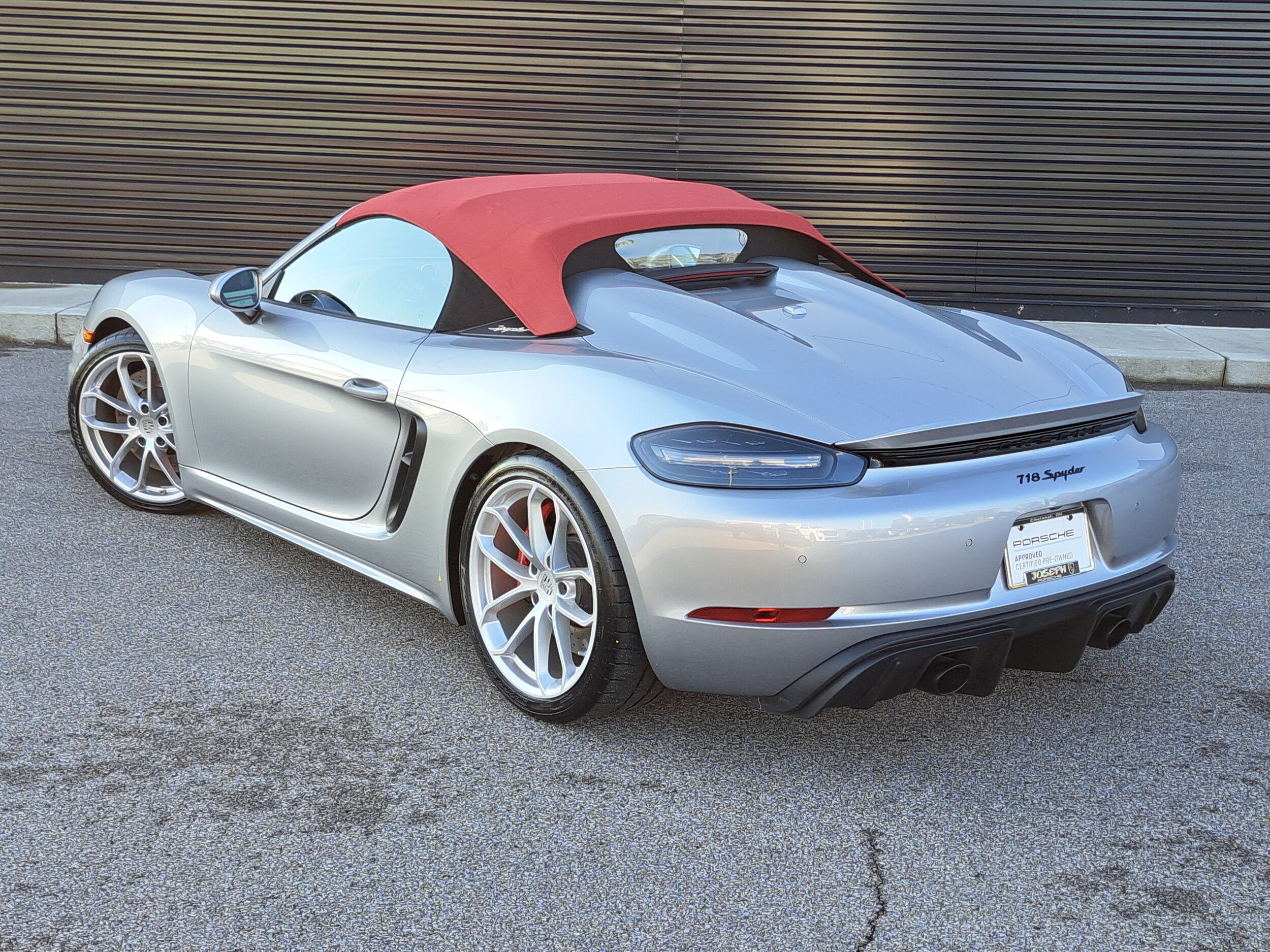 2023 Porsche Boxster Spyder photo 3