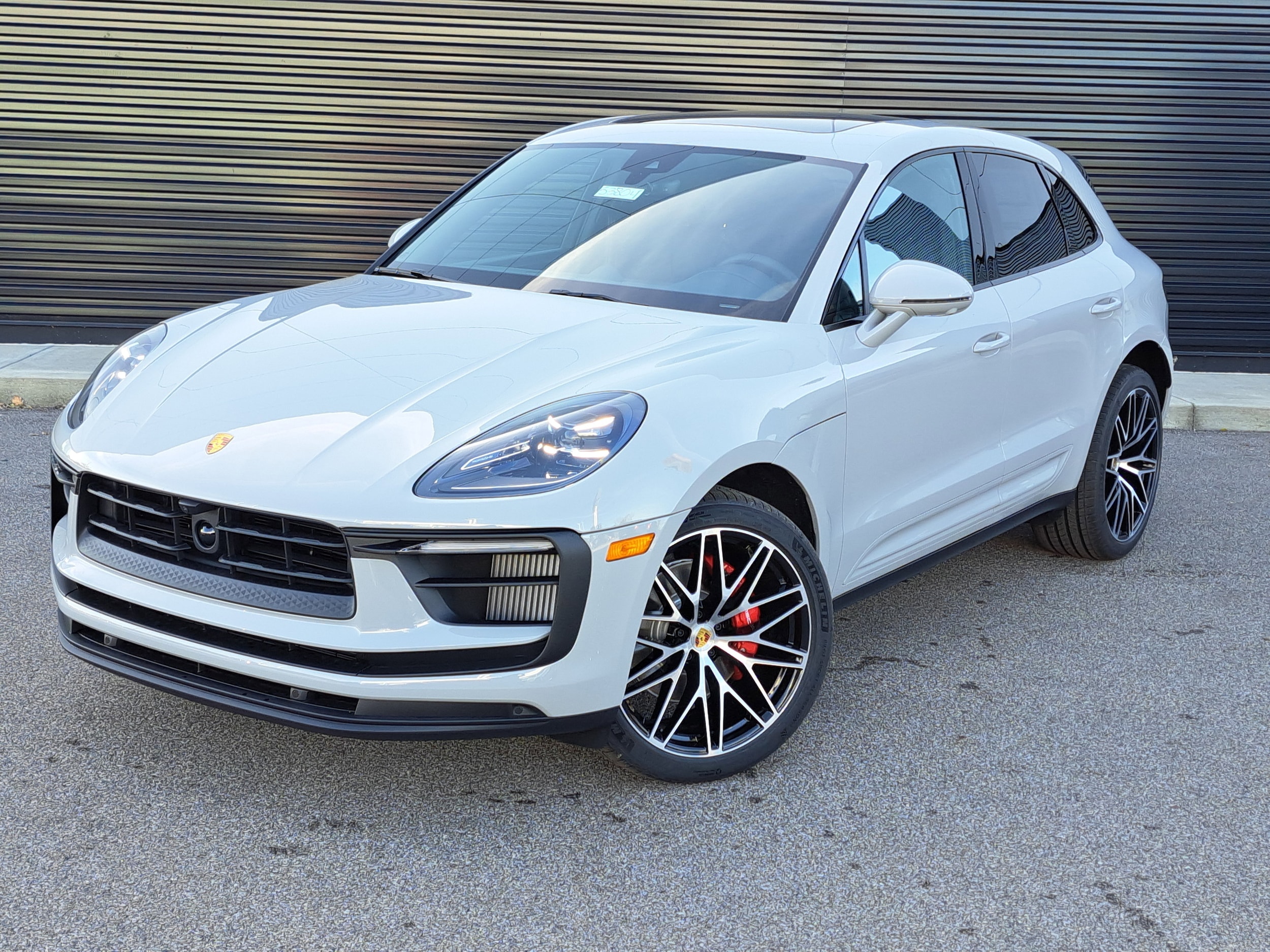 2026 Porsche Macan SUV 
