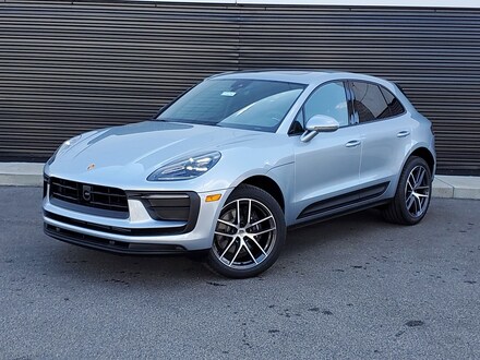 2025 Porsche Macan SUV