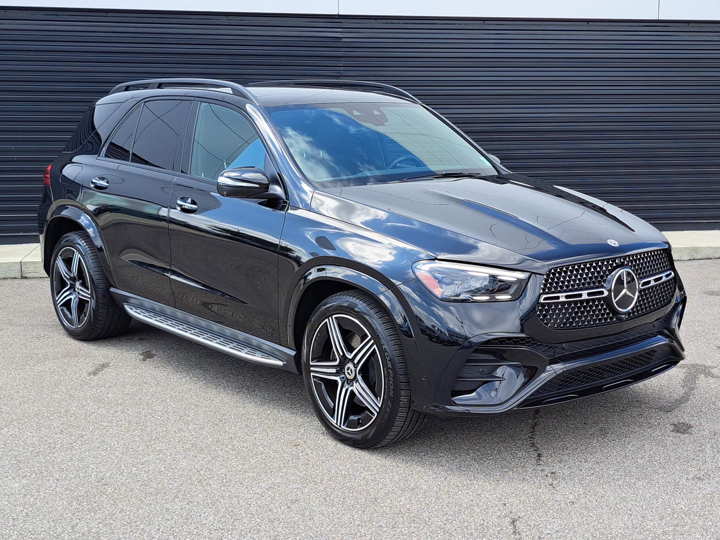 2024 Mercedes Benz GLE 580 4MATIC photo 2