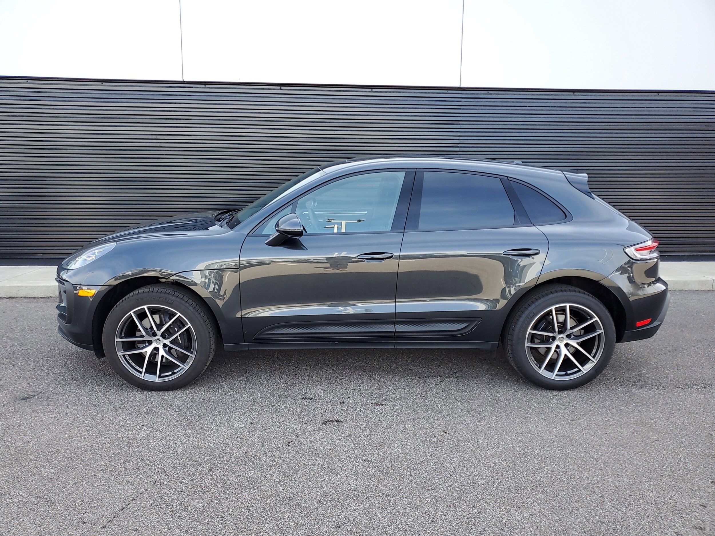 Used 2025 Porsche Macan Base with VIN WP1AA2A58SLB01049 for sale in Cincinnati, OH