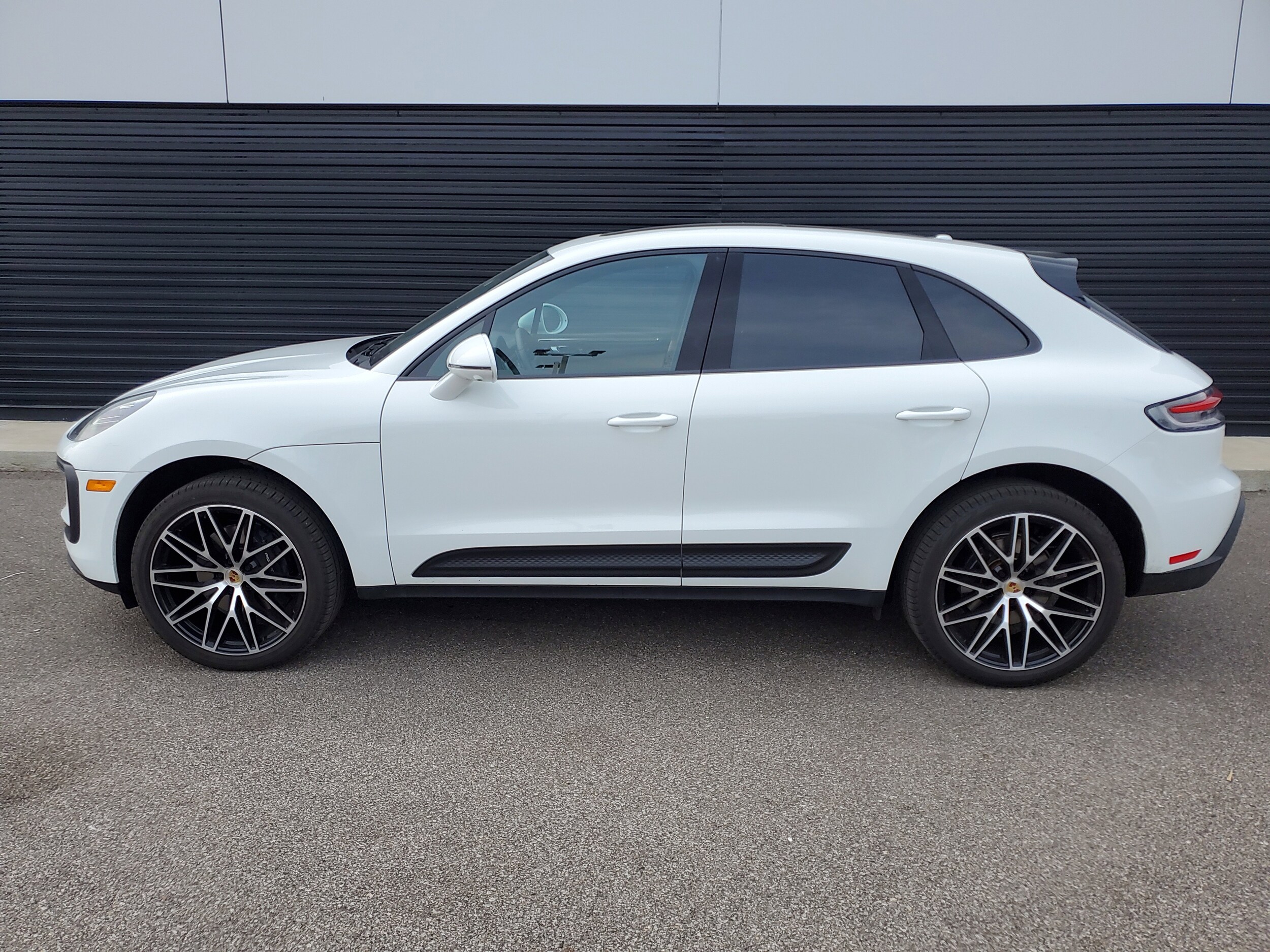 Used 2025 Porsche Macan Base with VIN WP1AA2A54SLB00254 for sale in Cincinnati, OH