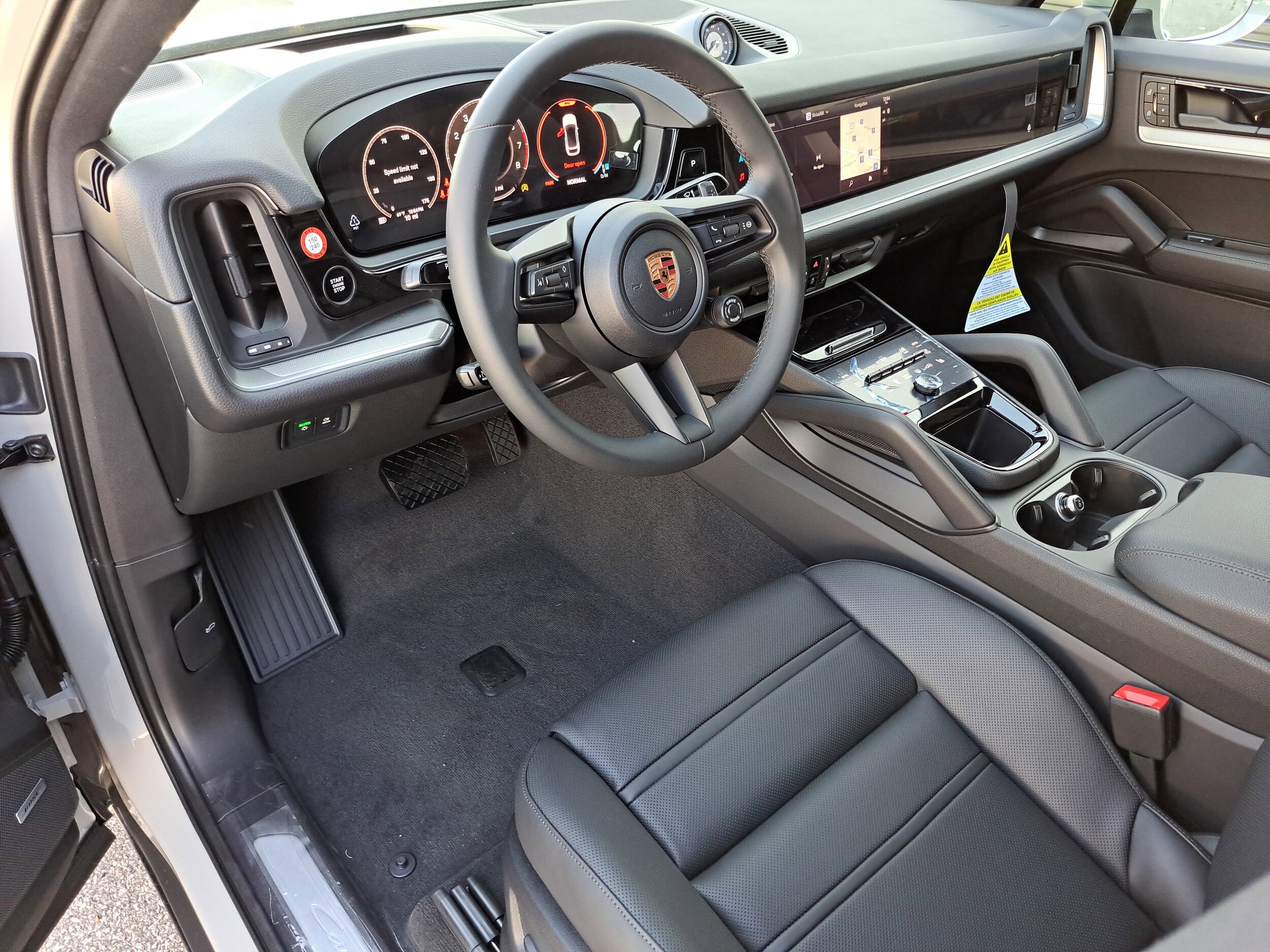 2026 Porsche Cayenne Coupe photo 4