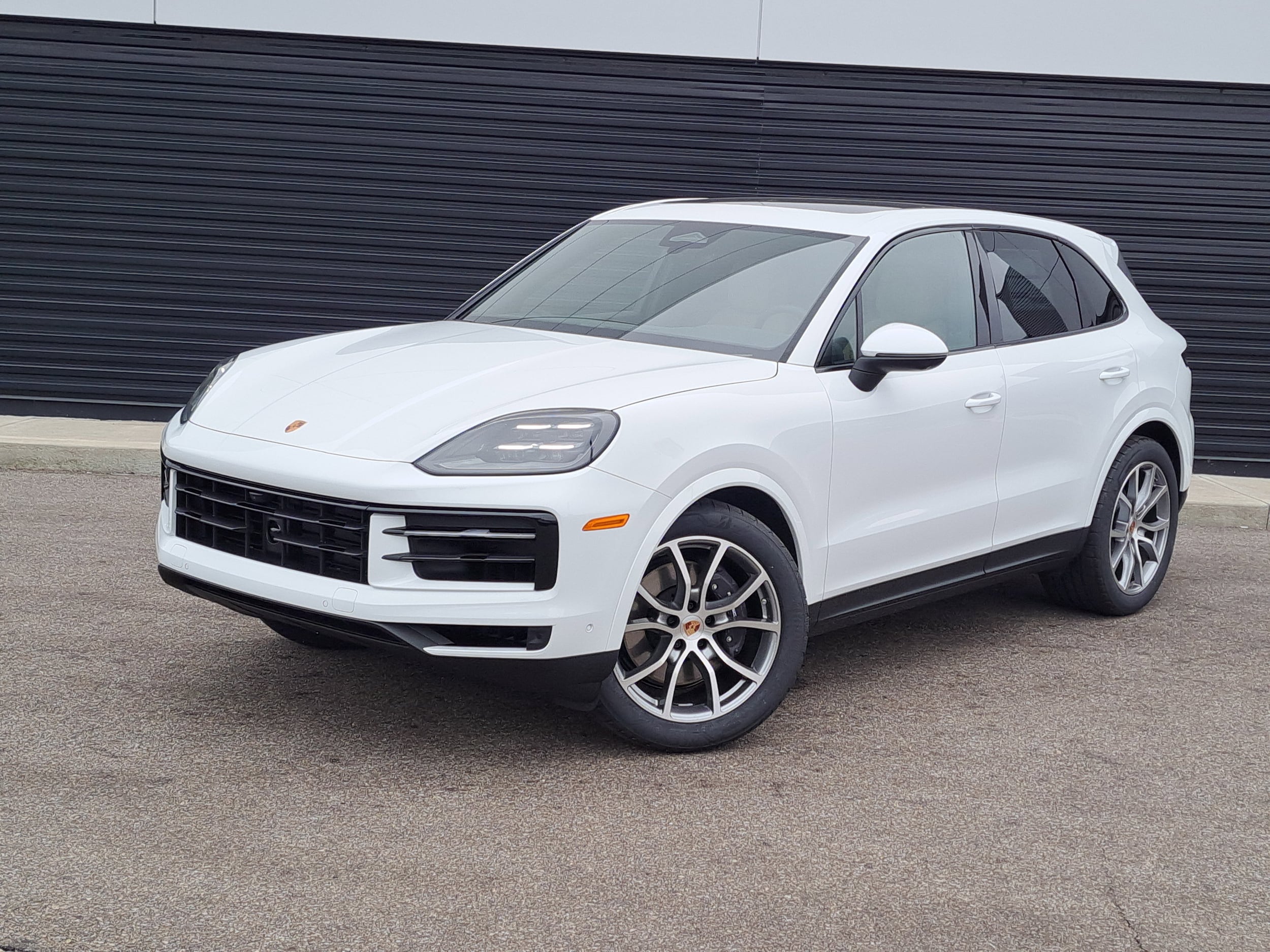 2026 Porsche Cayenne -'s photo