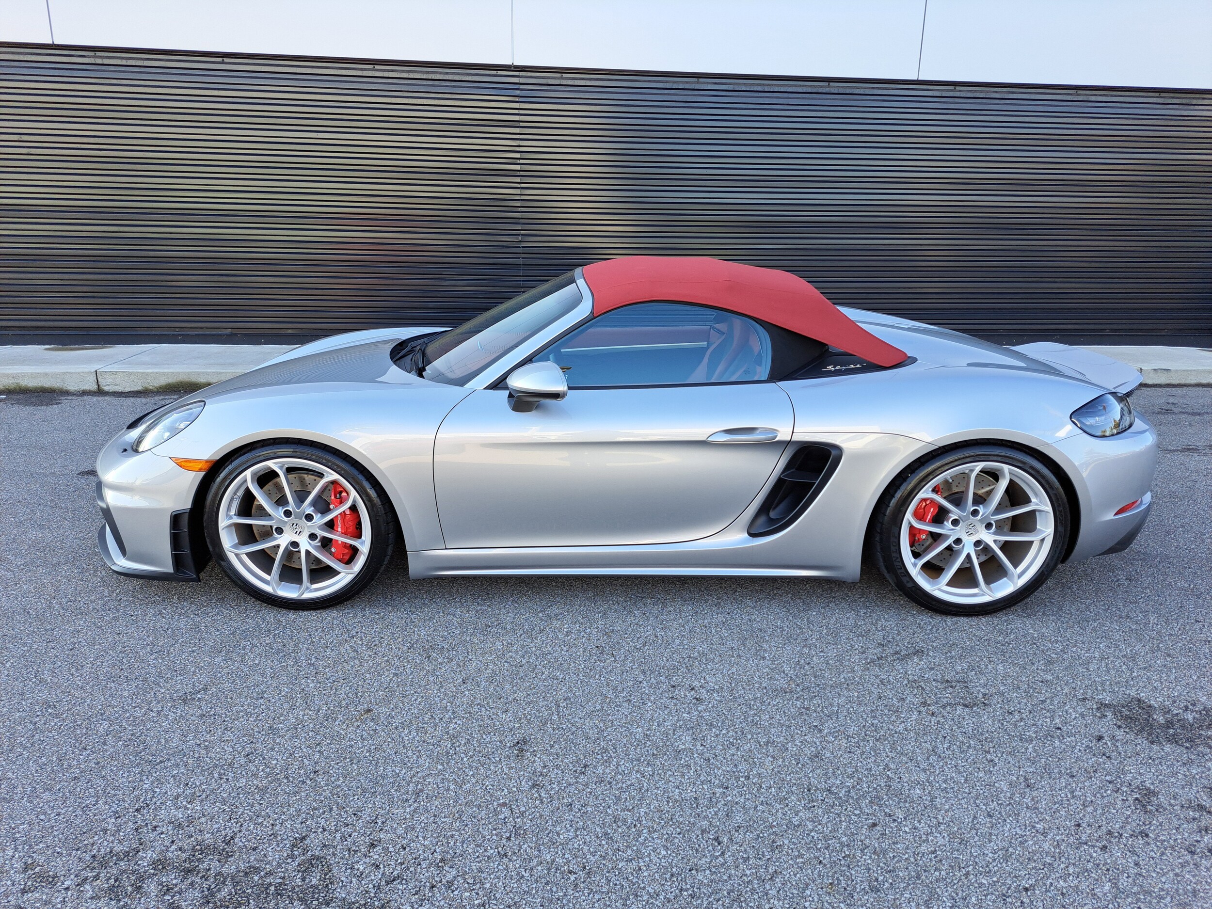 2023 Porsche Boxster Spyder photo 2