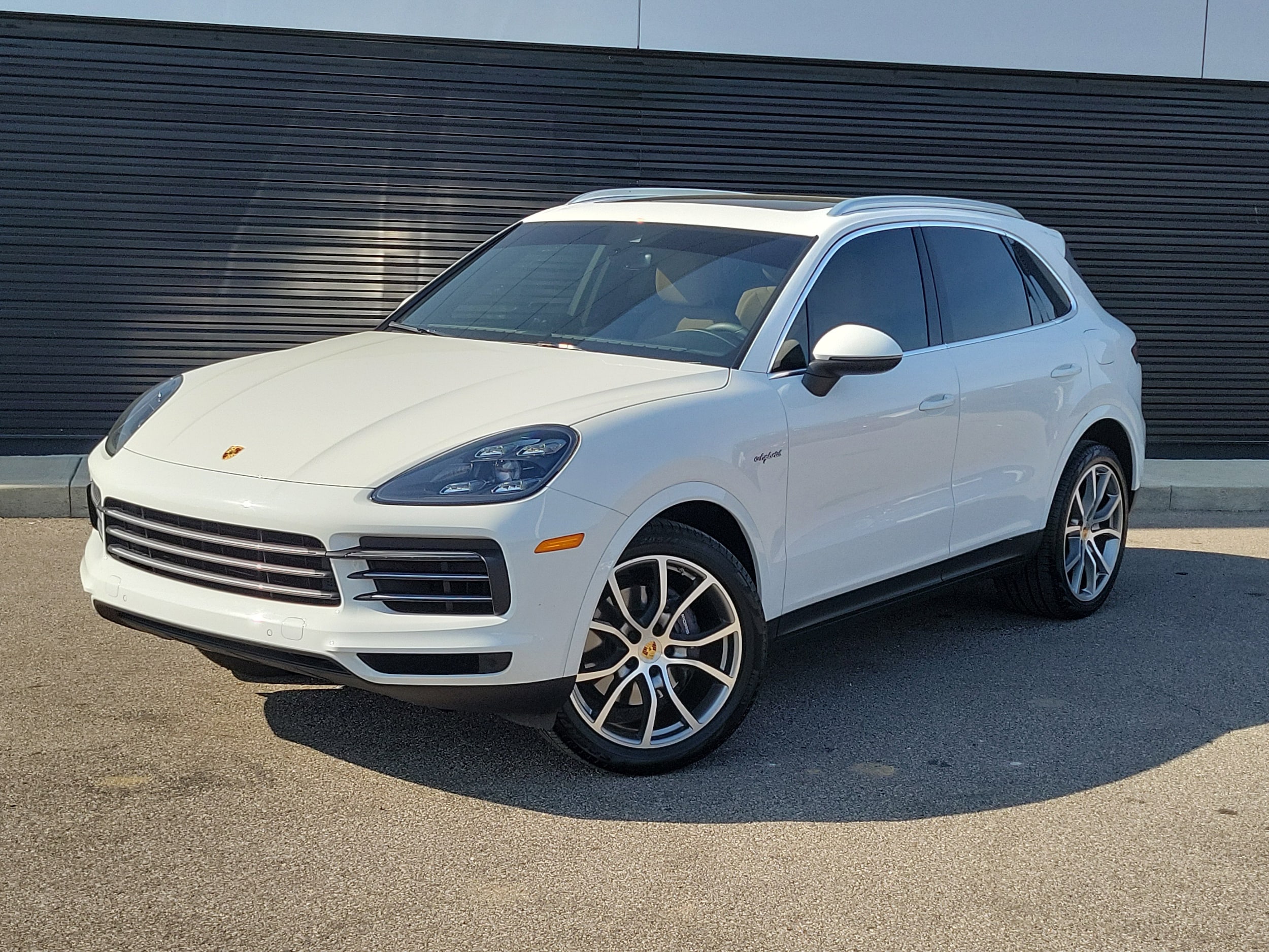2022 Porsche Cayenne E-Hybrid